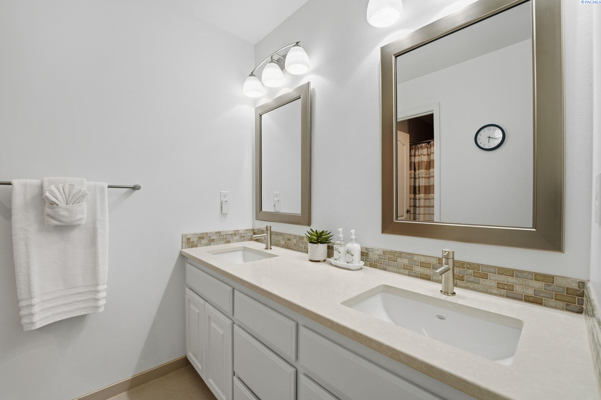 300 Columbia Point Drive Unit: E-120