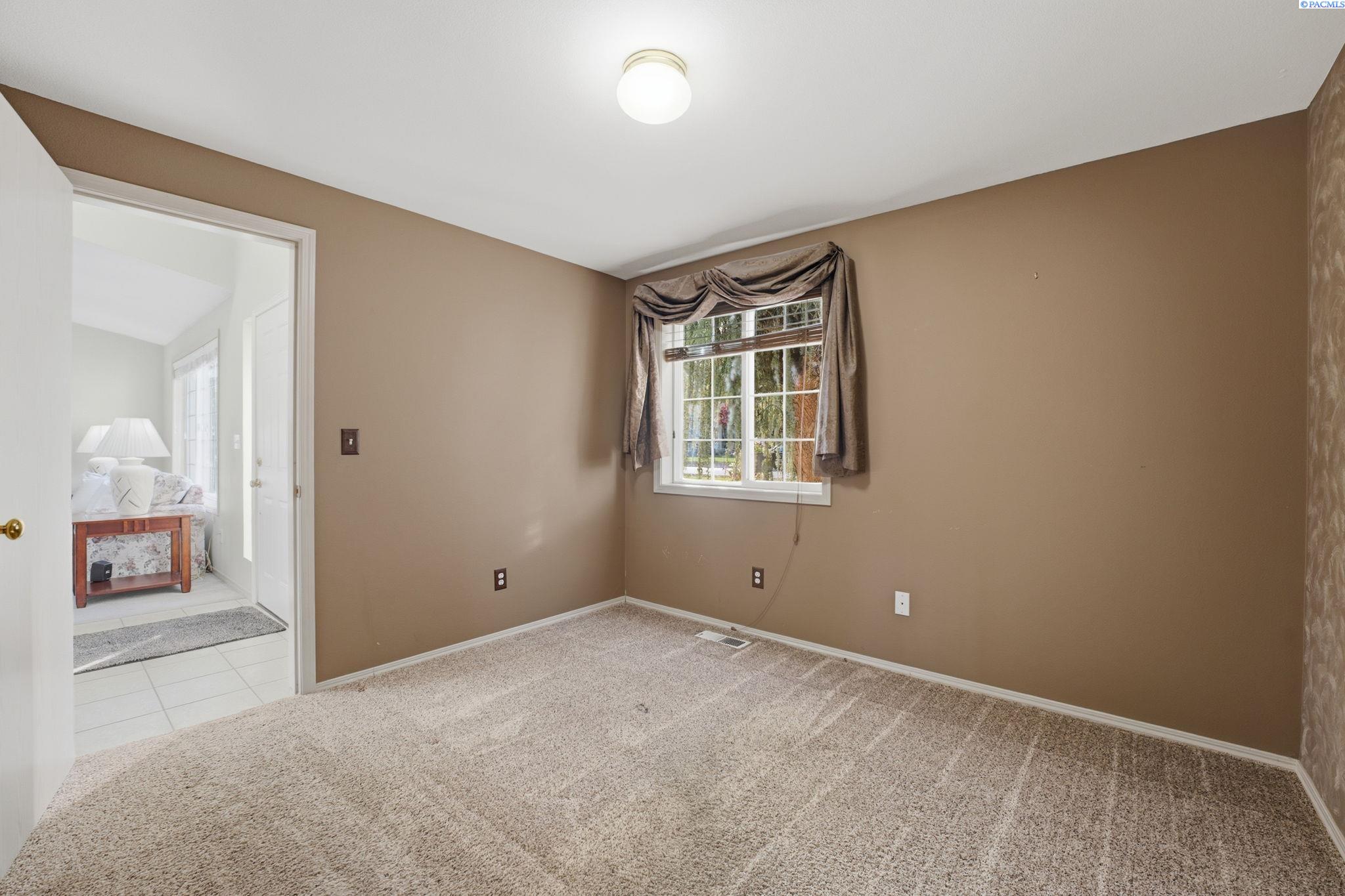 3522 Lexington Street