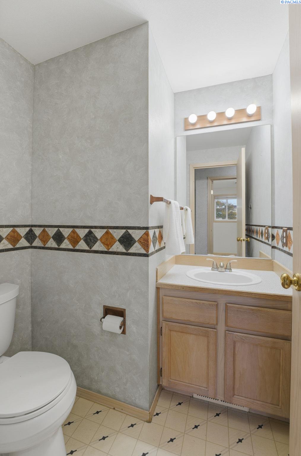 3522 Lexington Street