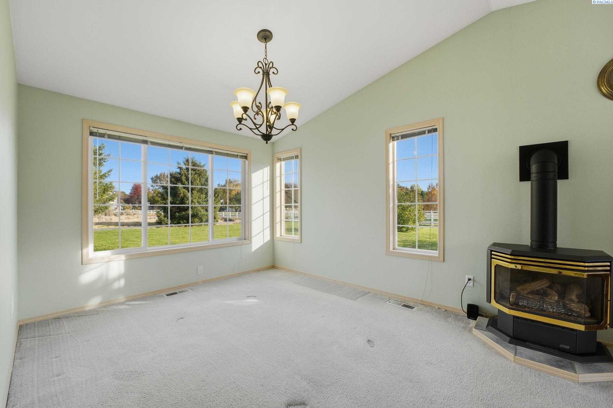 3522 Lexington Street