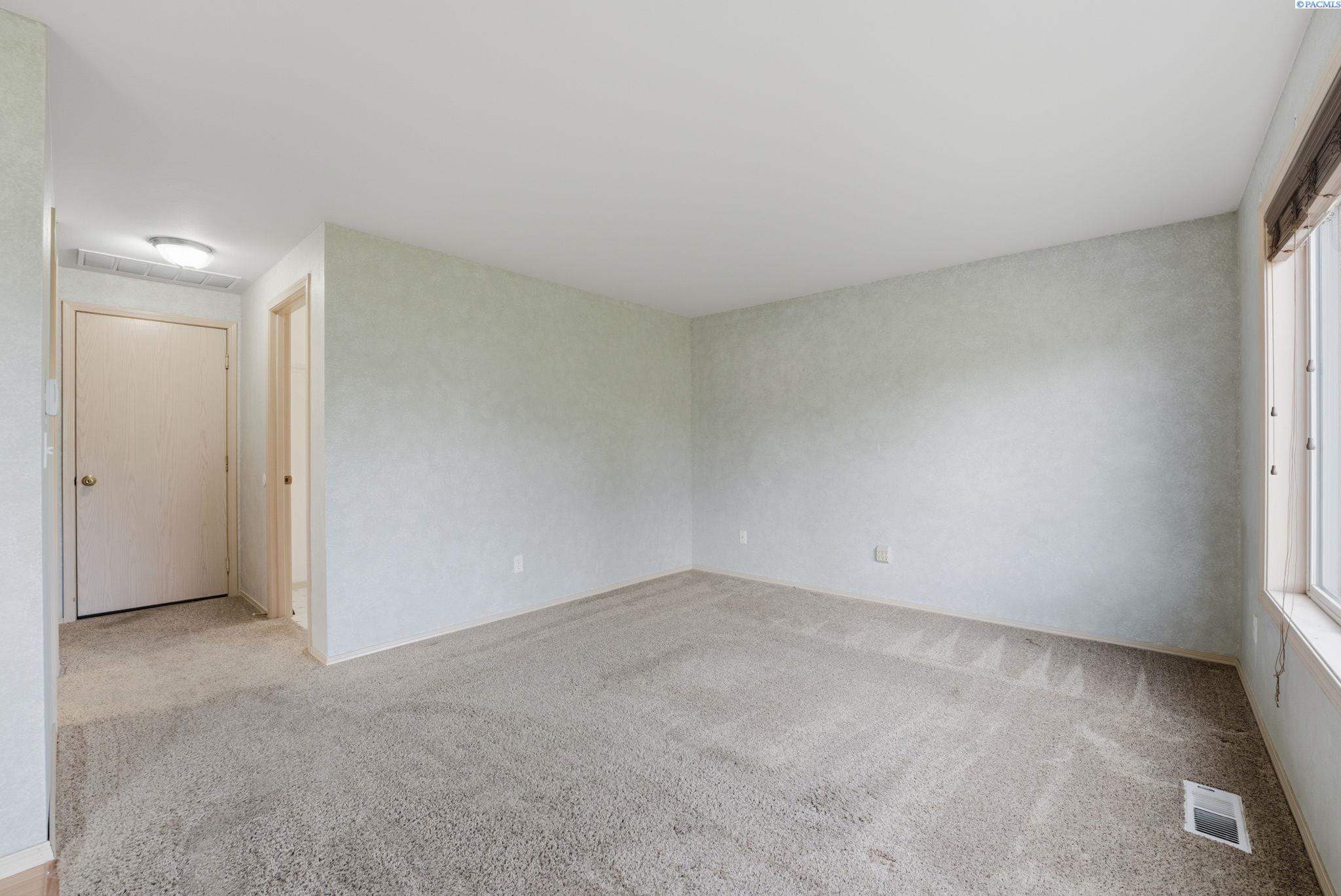 3522 Lexington Street