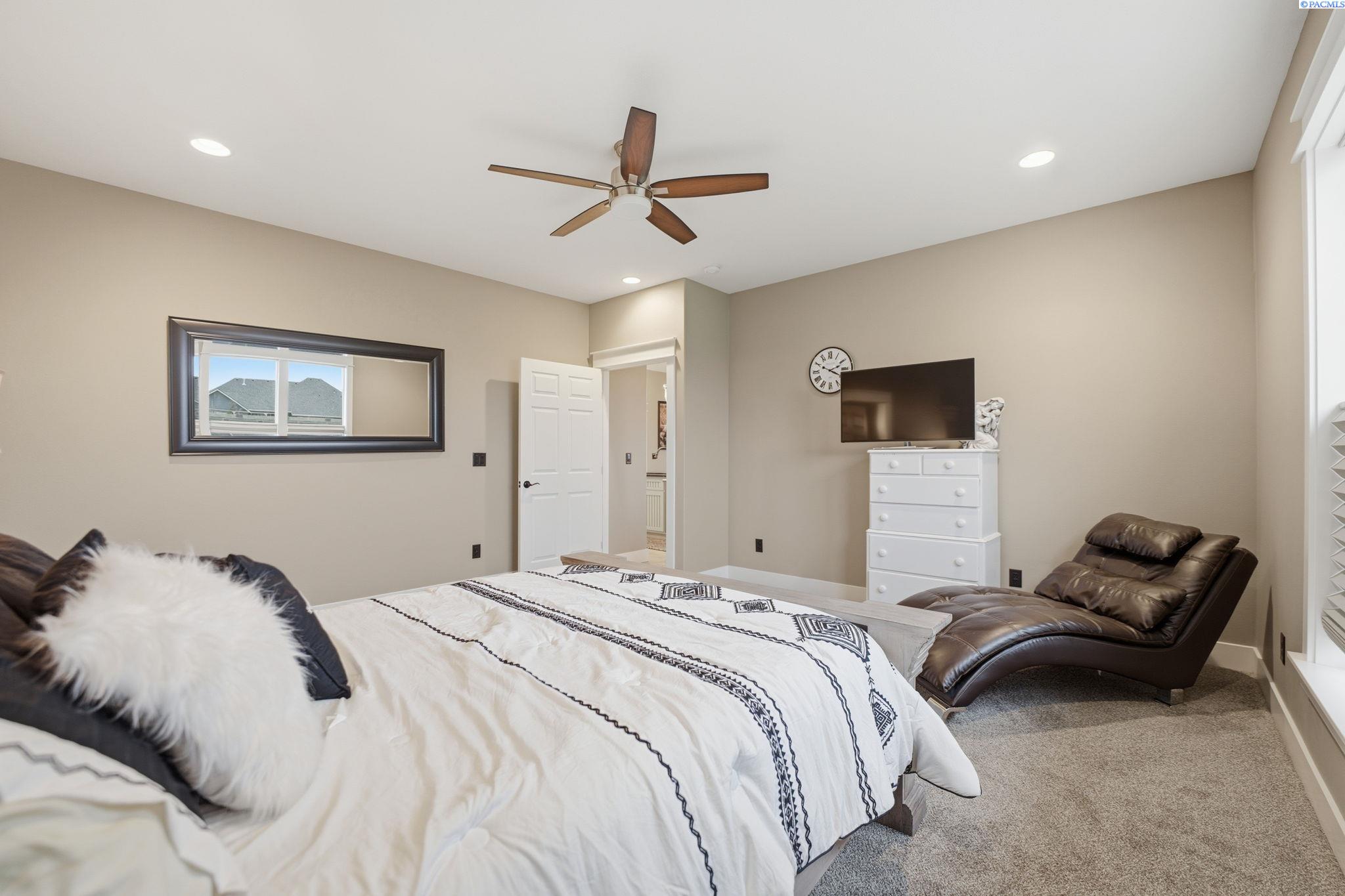 6603 Whetstone