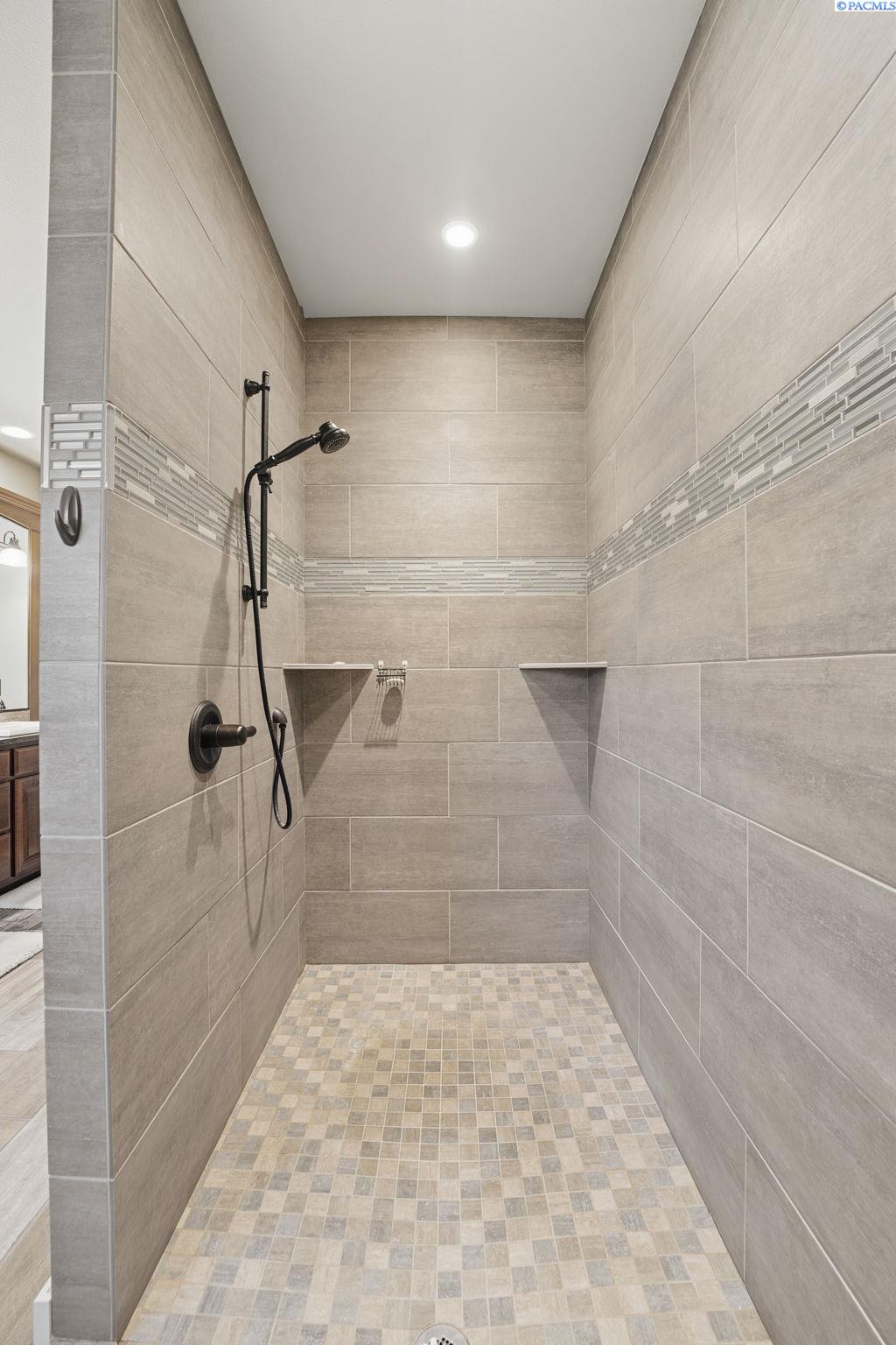 6603 Whetstone