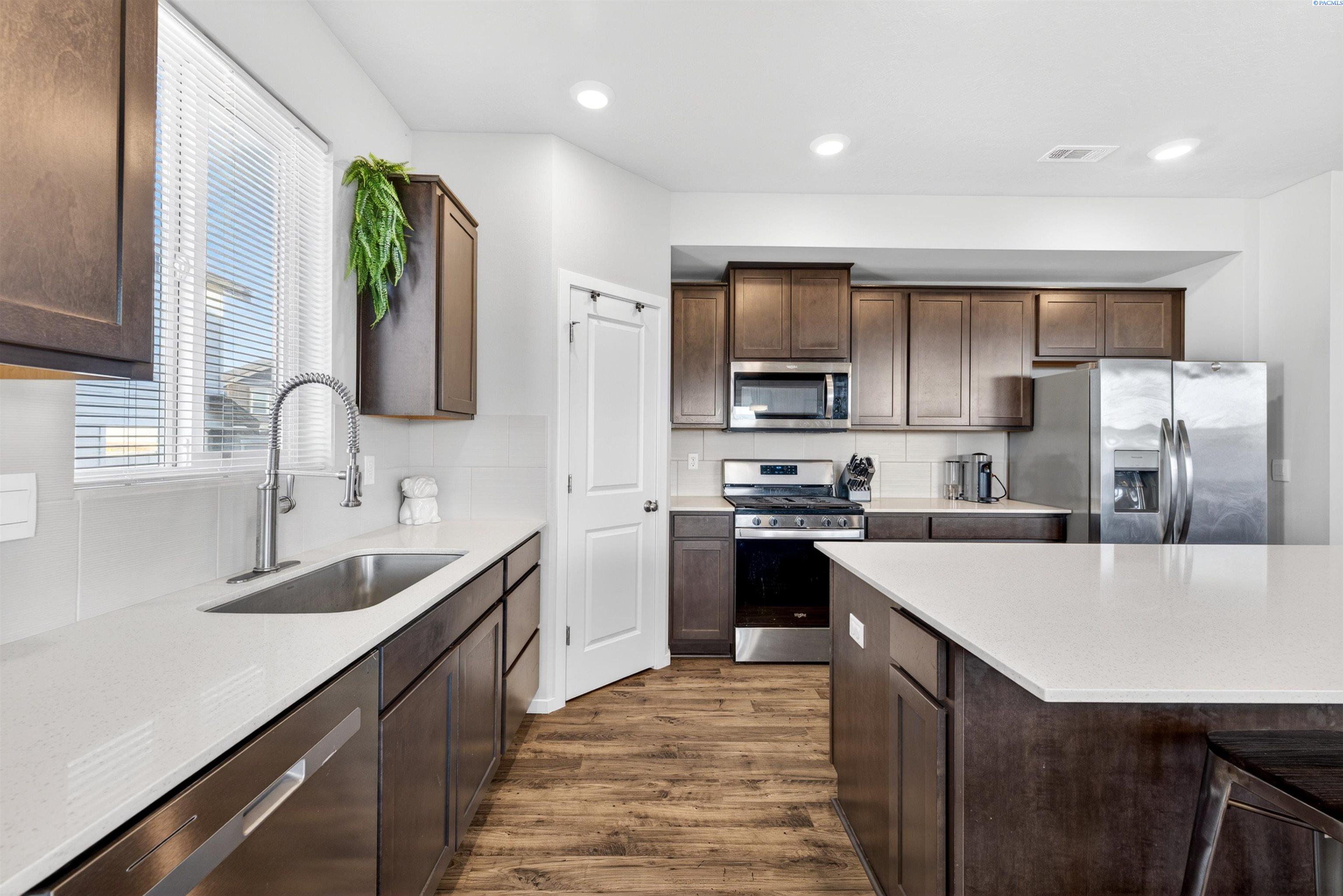 7796 Ranchland Lane