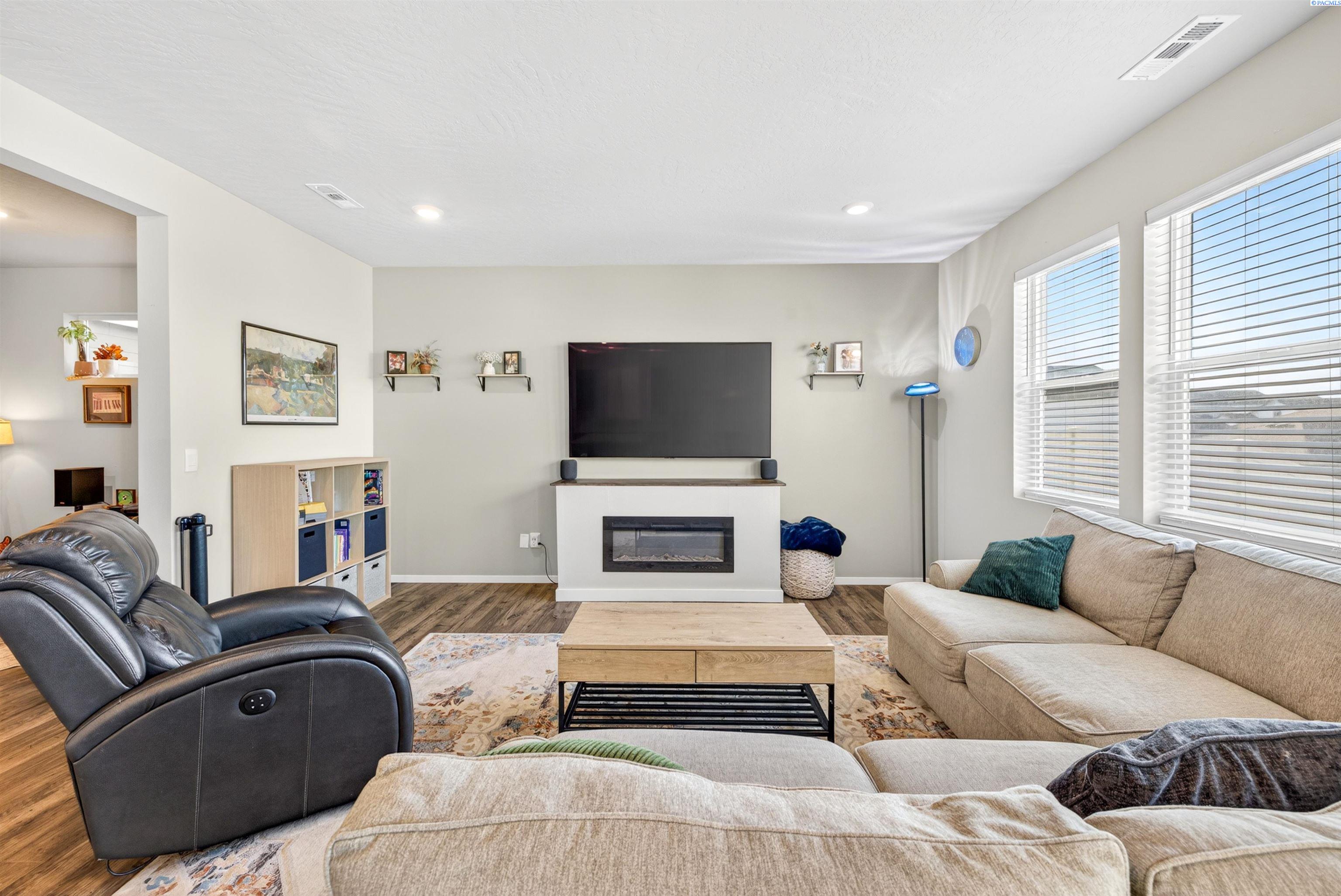7796 Ranchland Lane