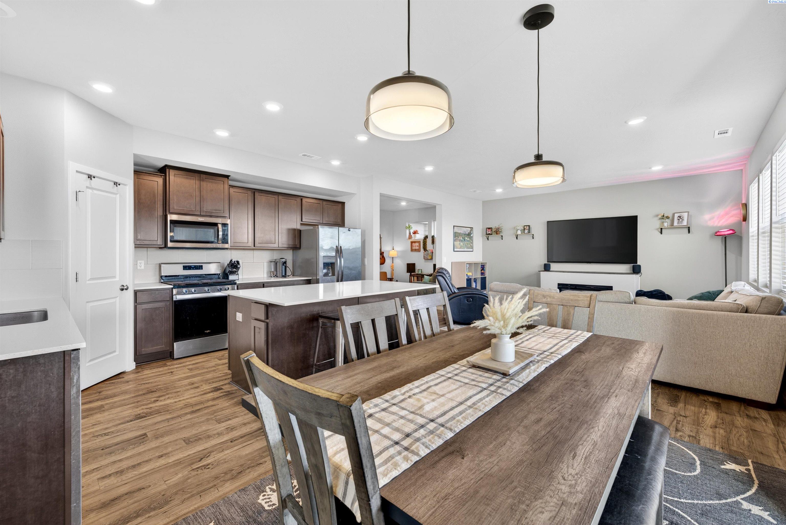 7796 Ranchland Lane