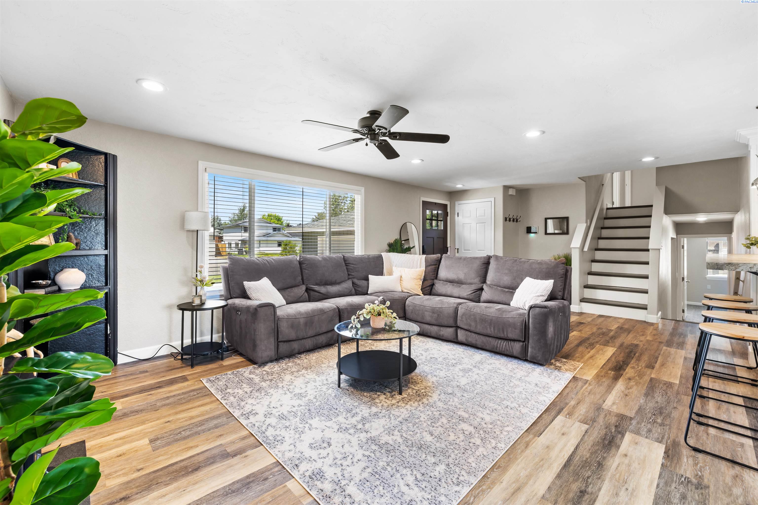 2134 Blue Jay Lane