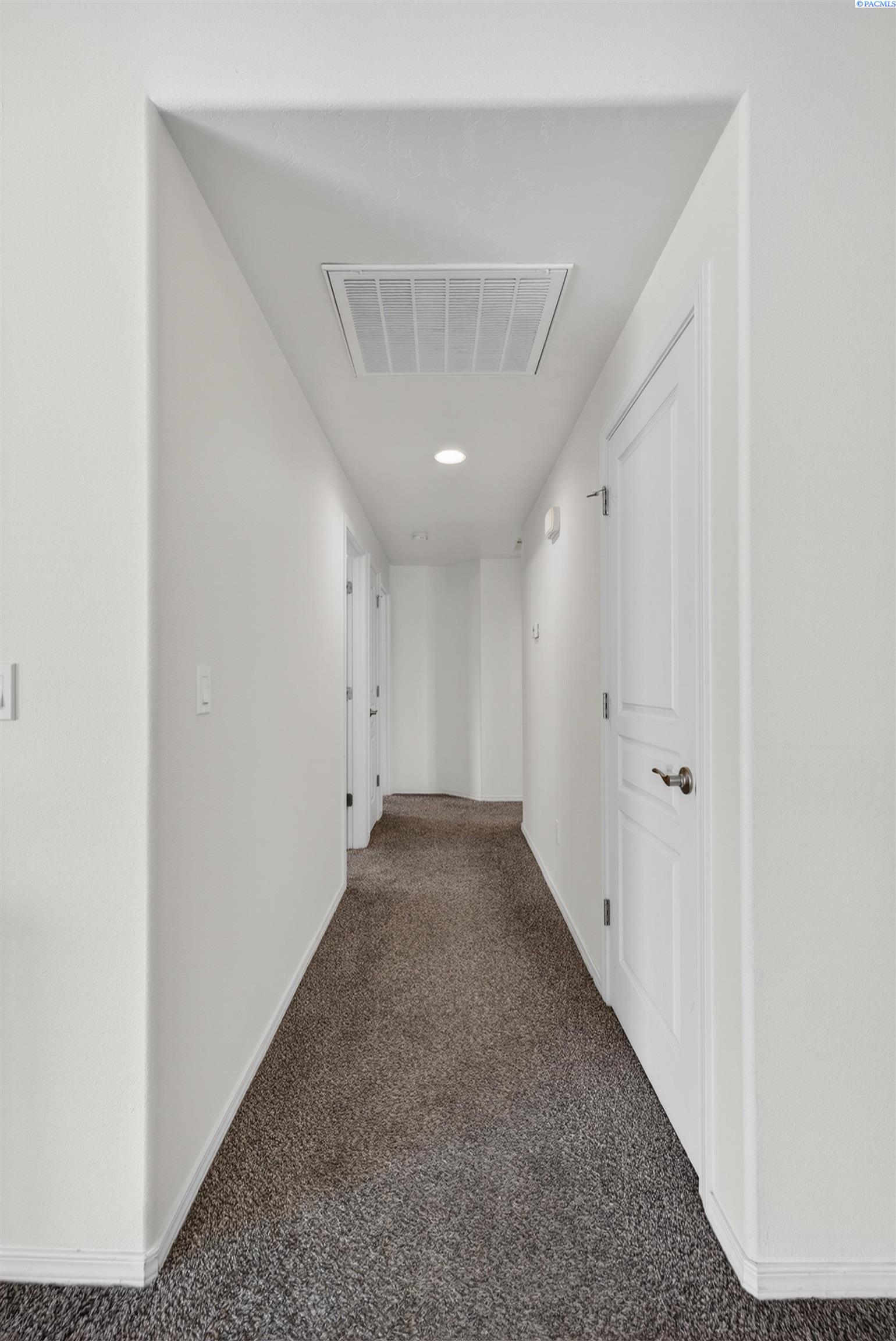 606 Sanford Ave