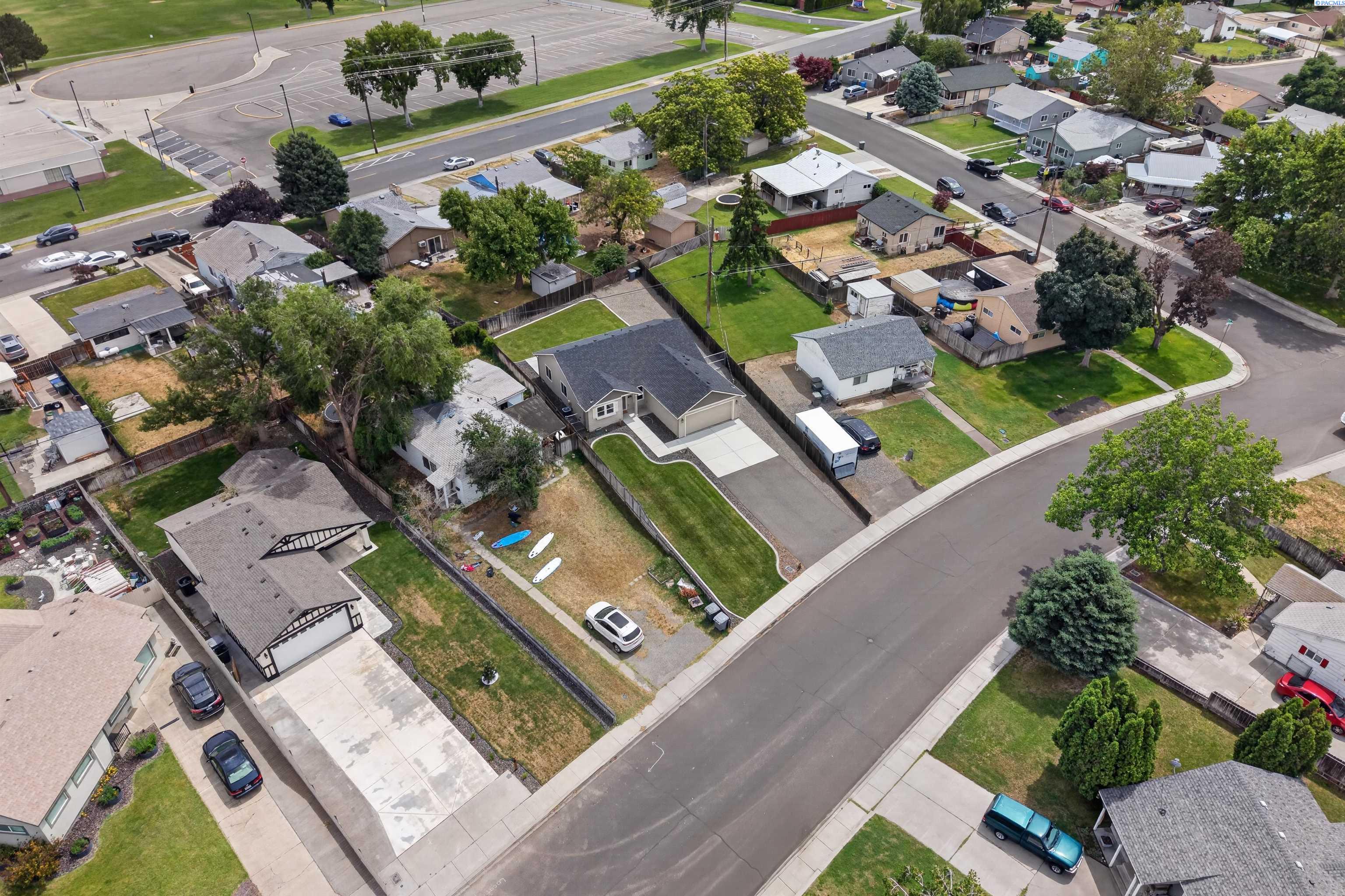 606 Sanford Ave