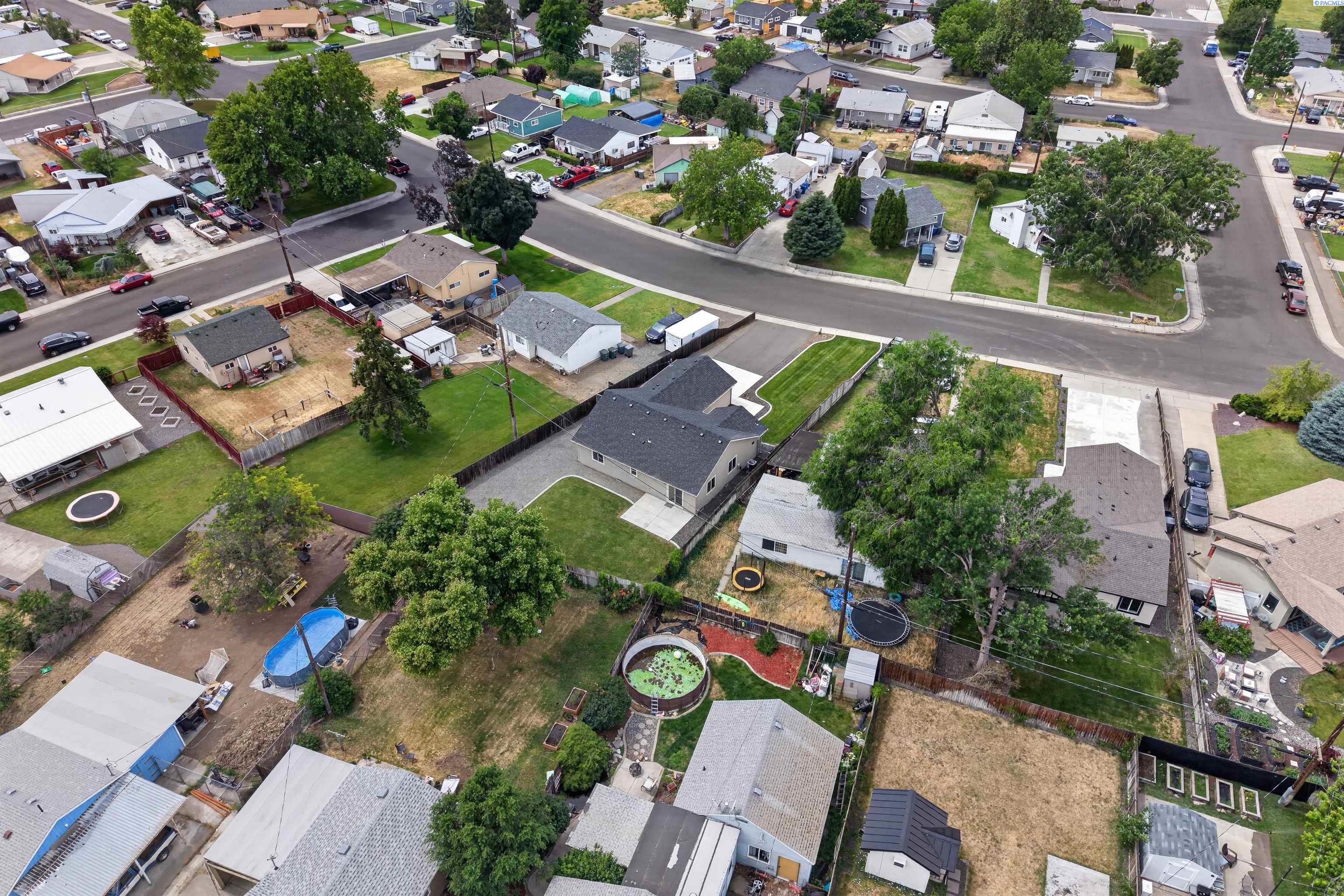 606 Sanford Ave