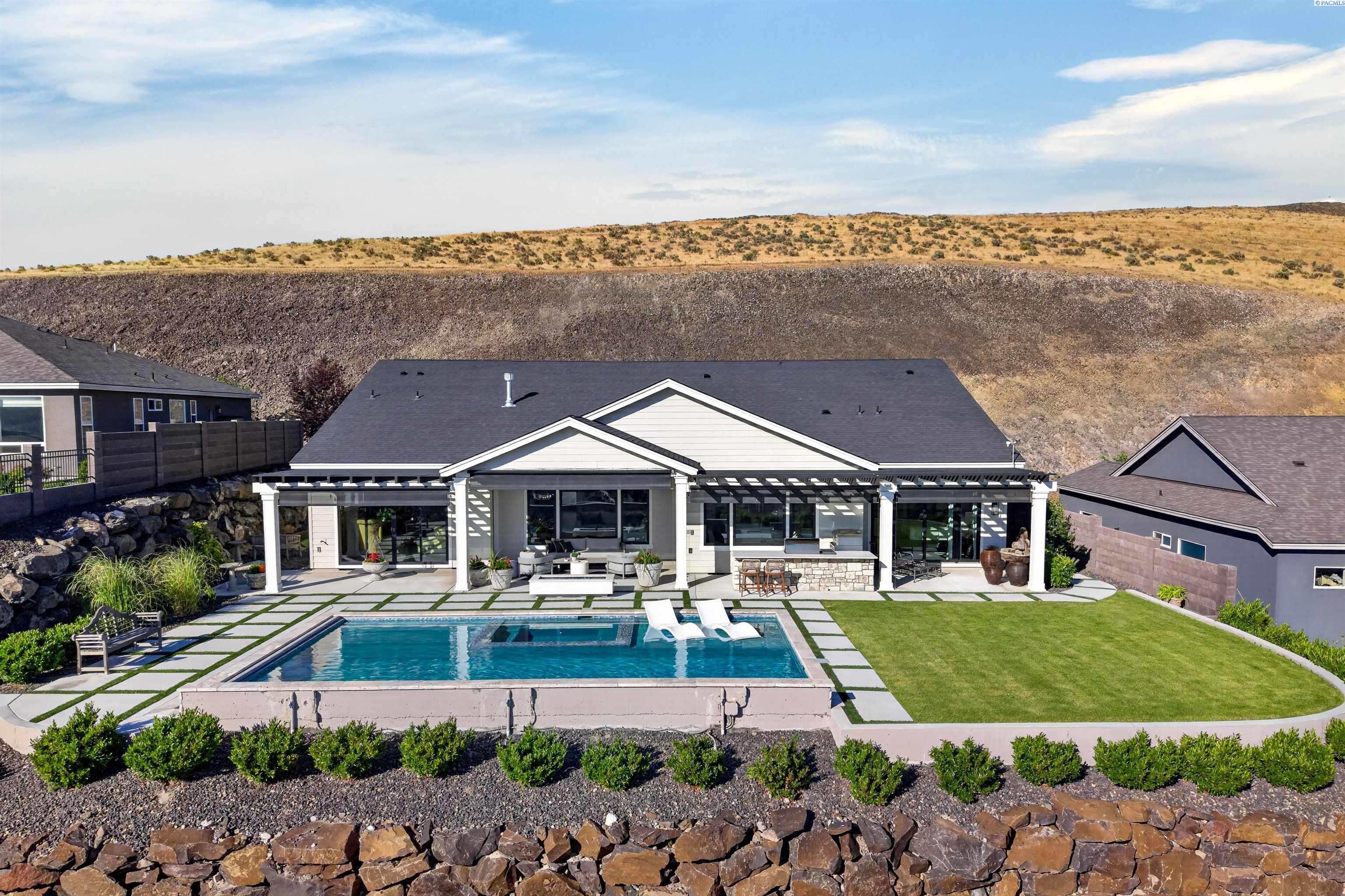 2343 Skyview Loop