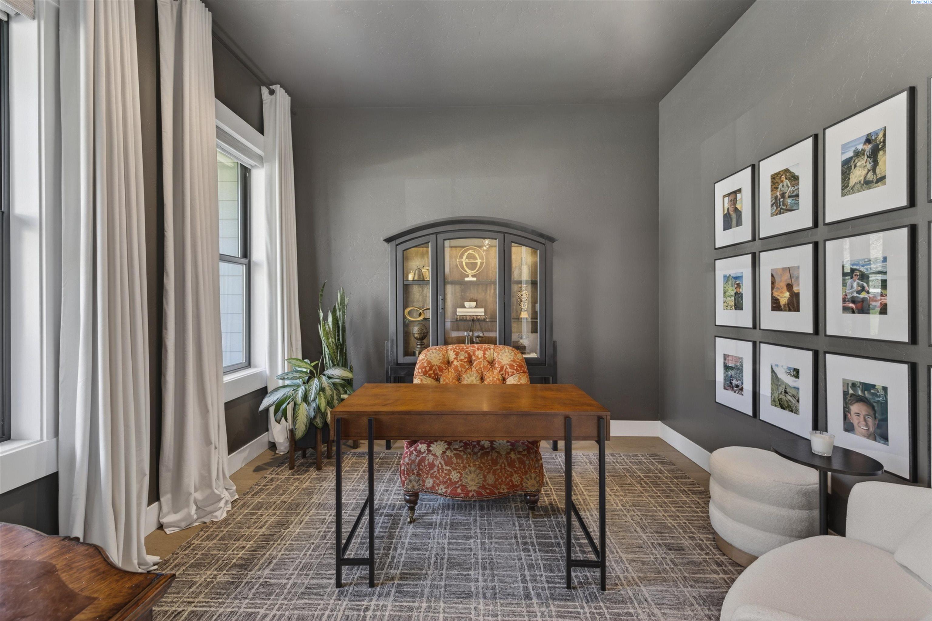 2343 Skyview Loop