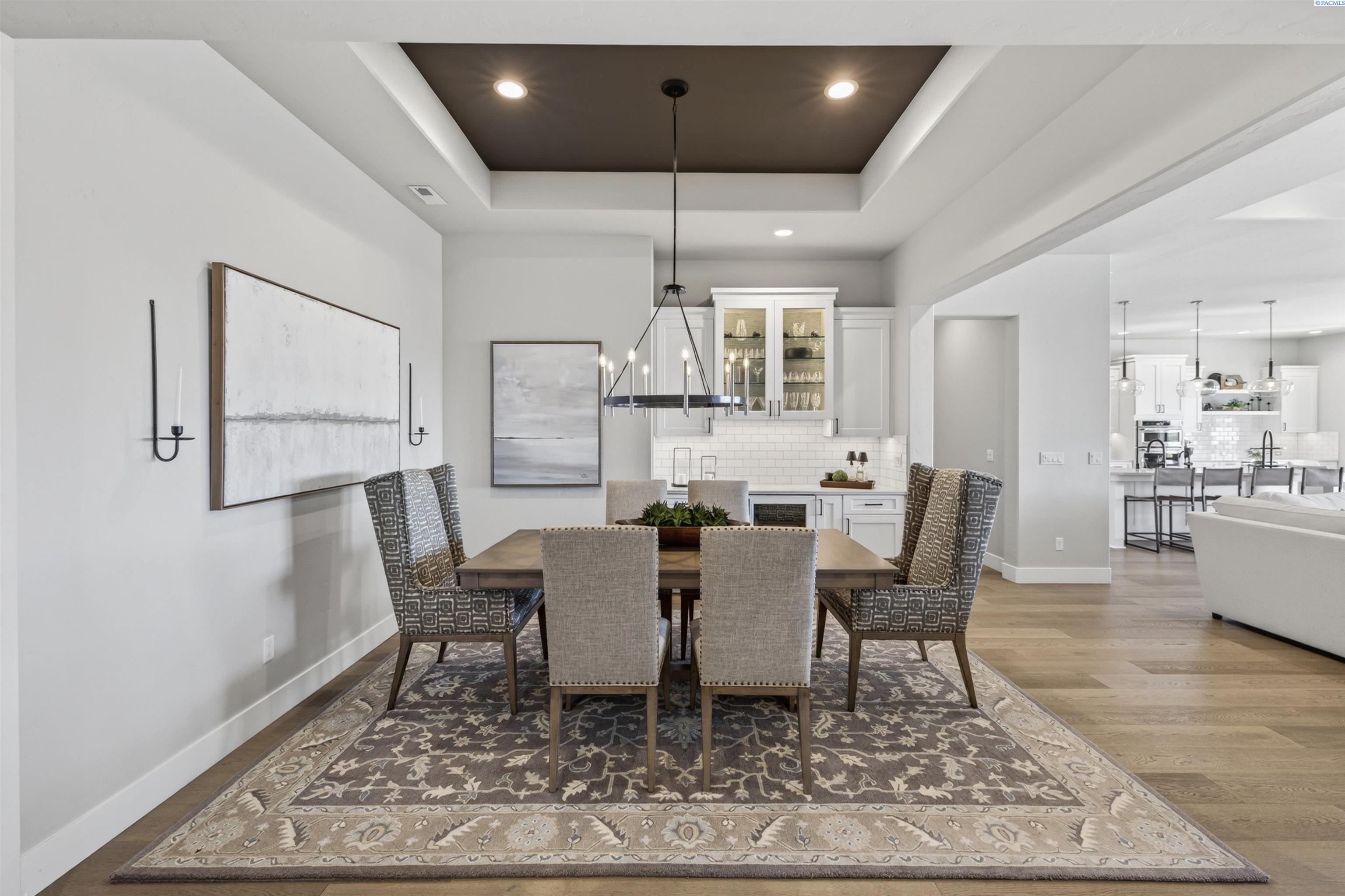 2343 Skyview Loop