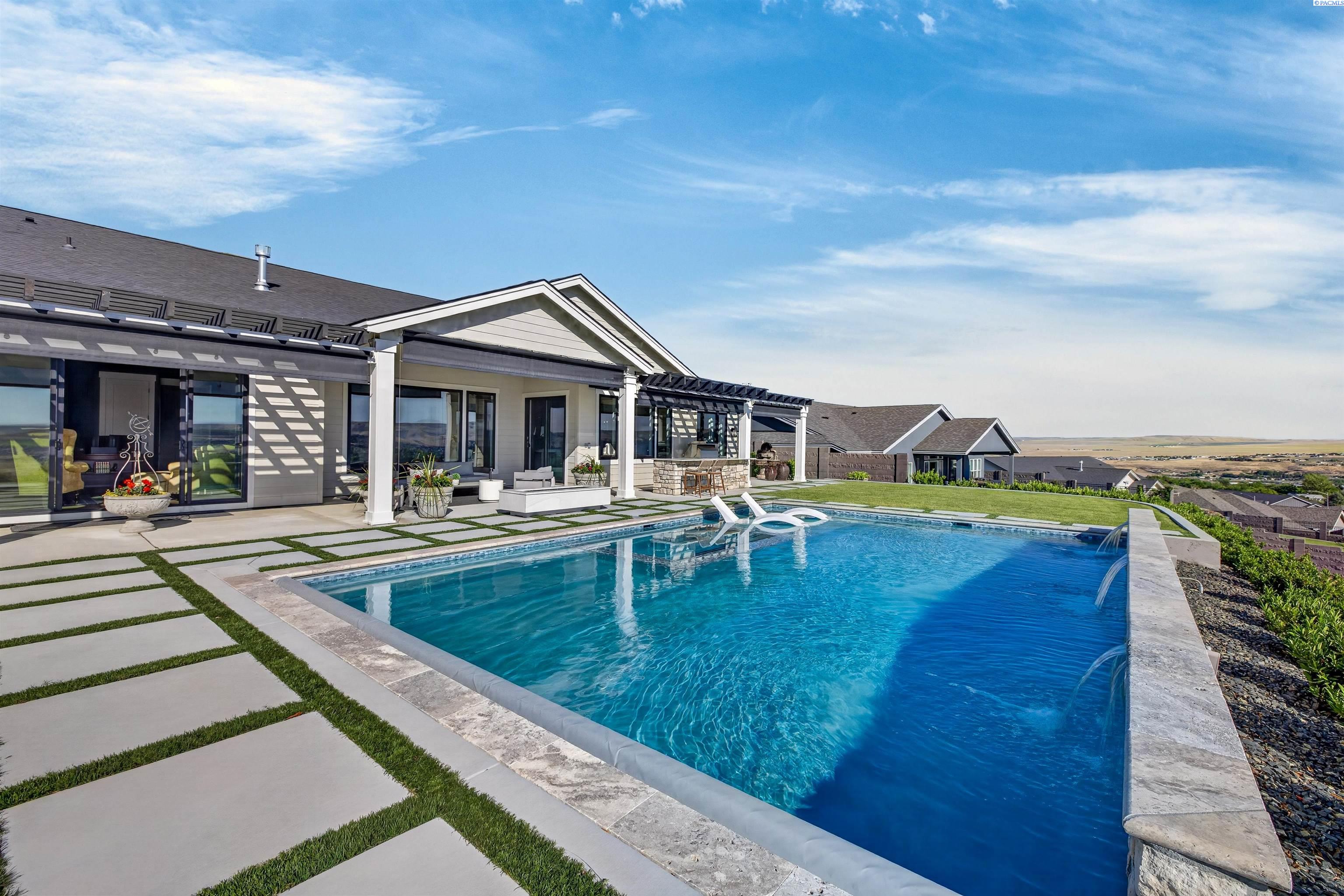 2343 Skyview Loop