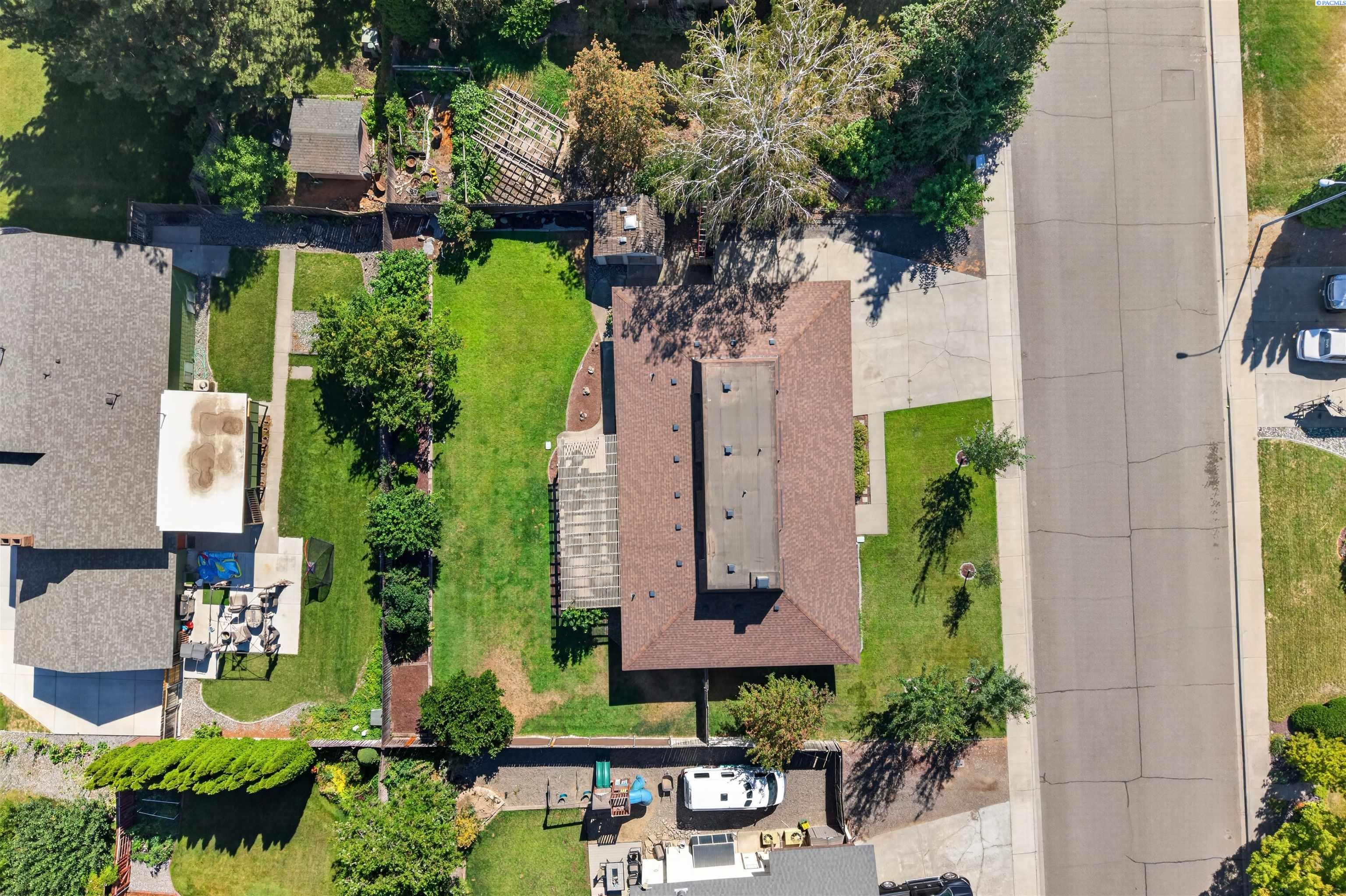 4008 W 18th Ave