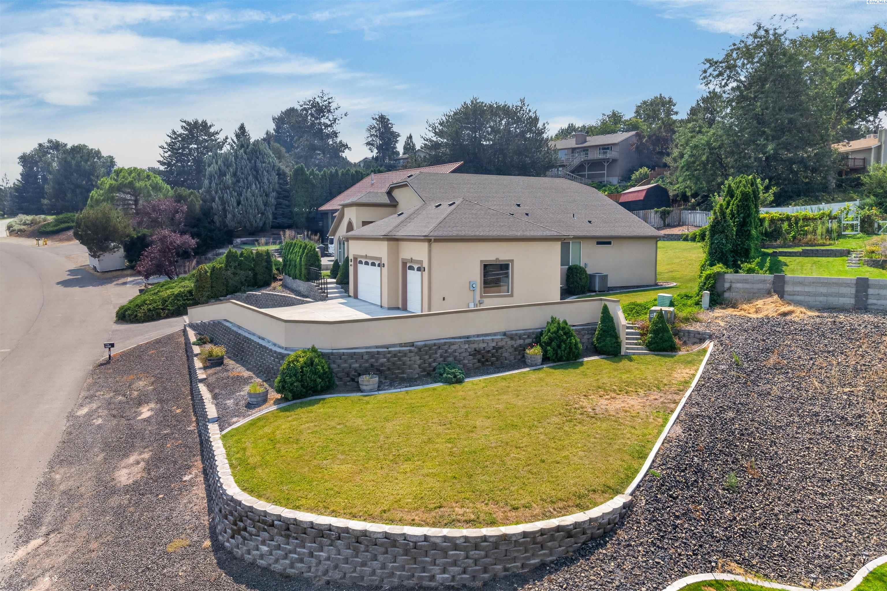 4455 King Drive