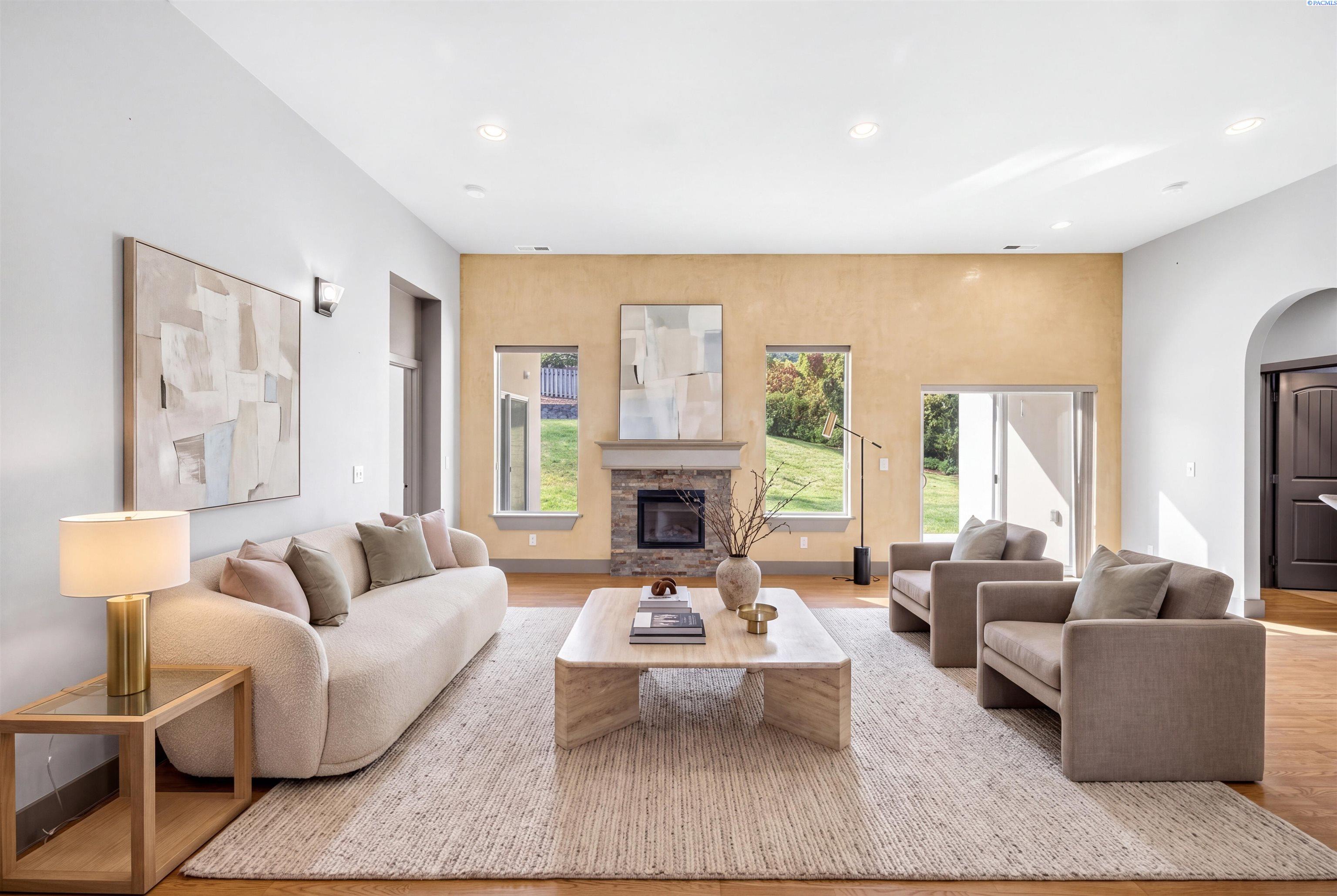 4455 King Drive