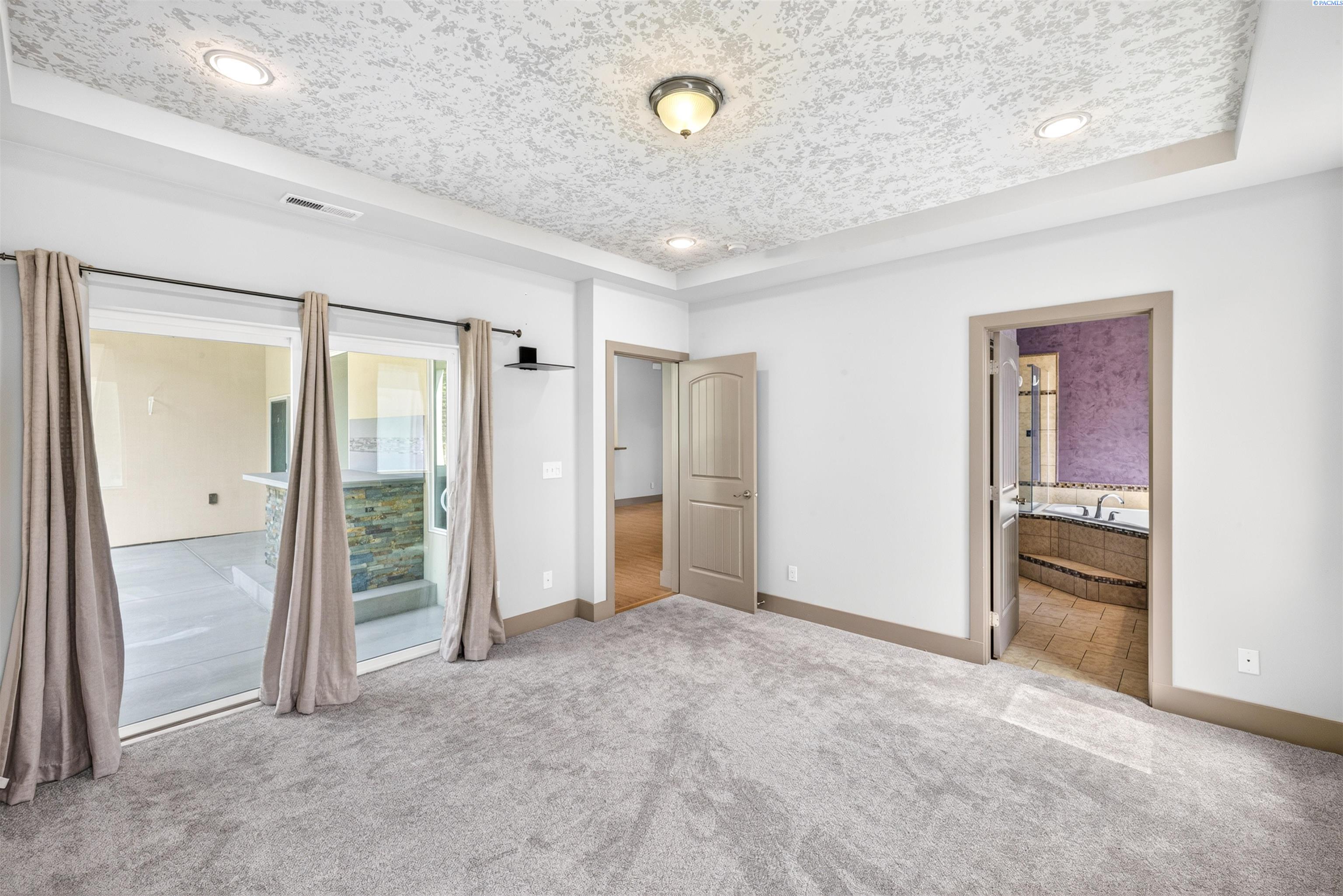 4455 King Drive