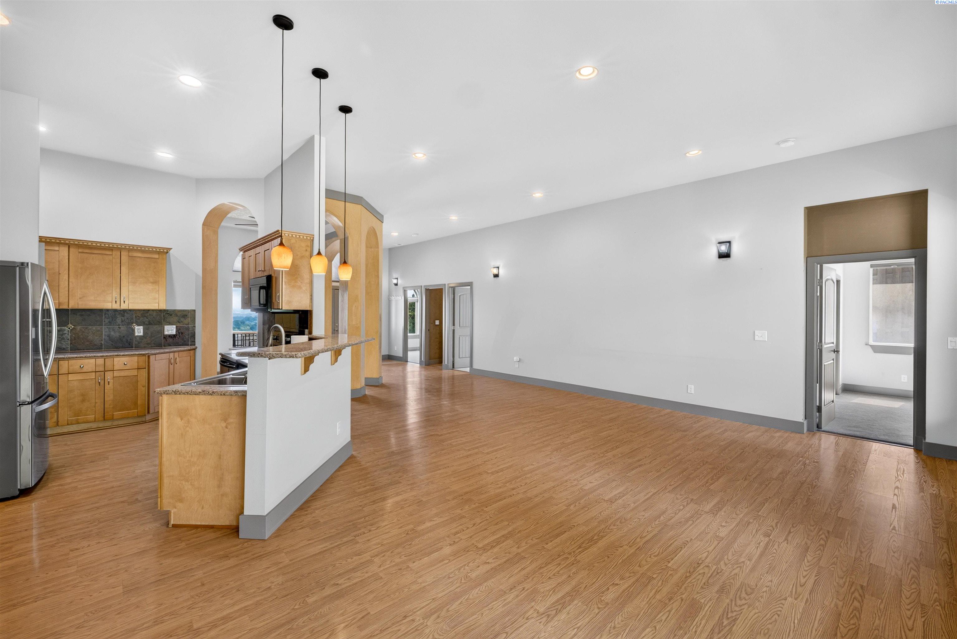 4455 King Drive