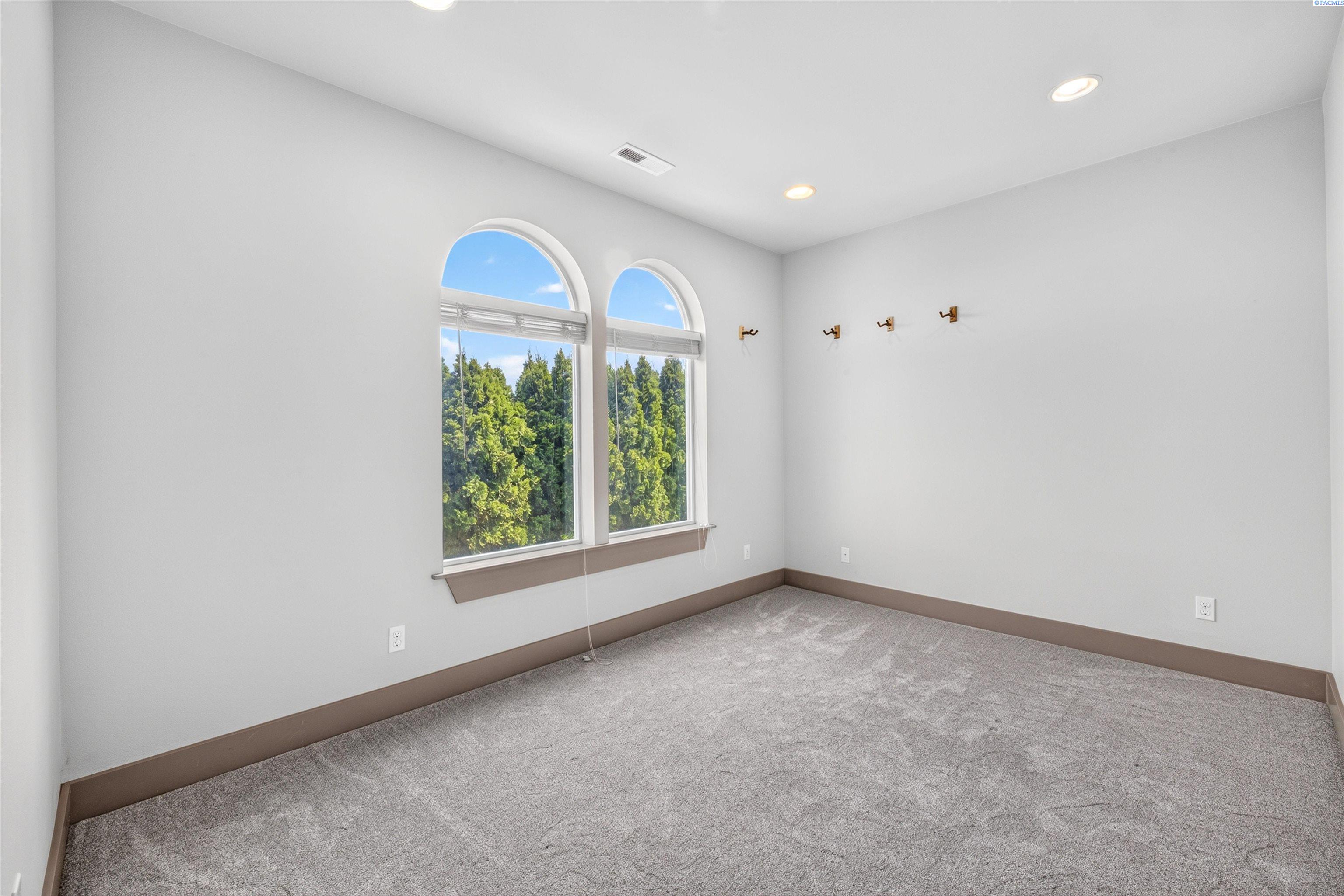 4455 King Drive