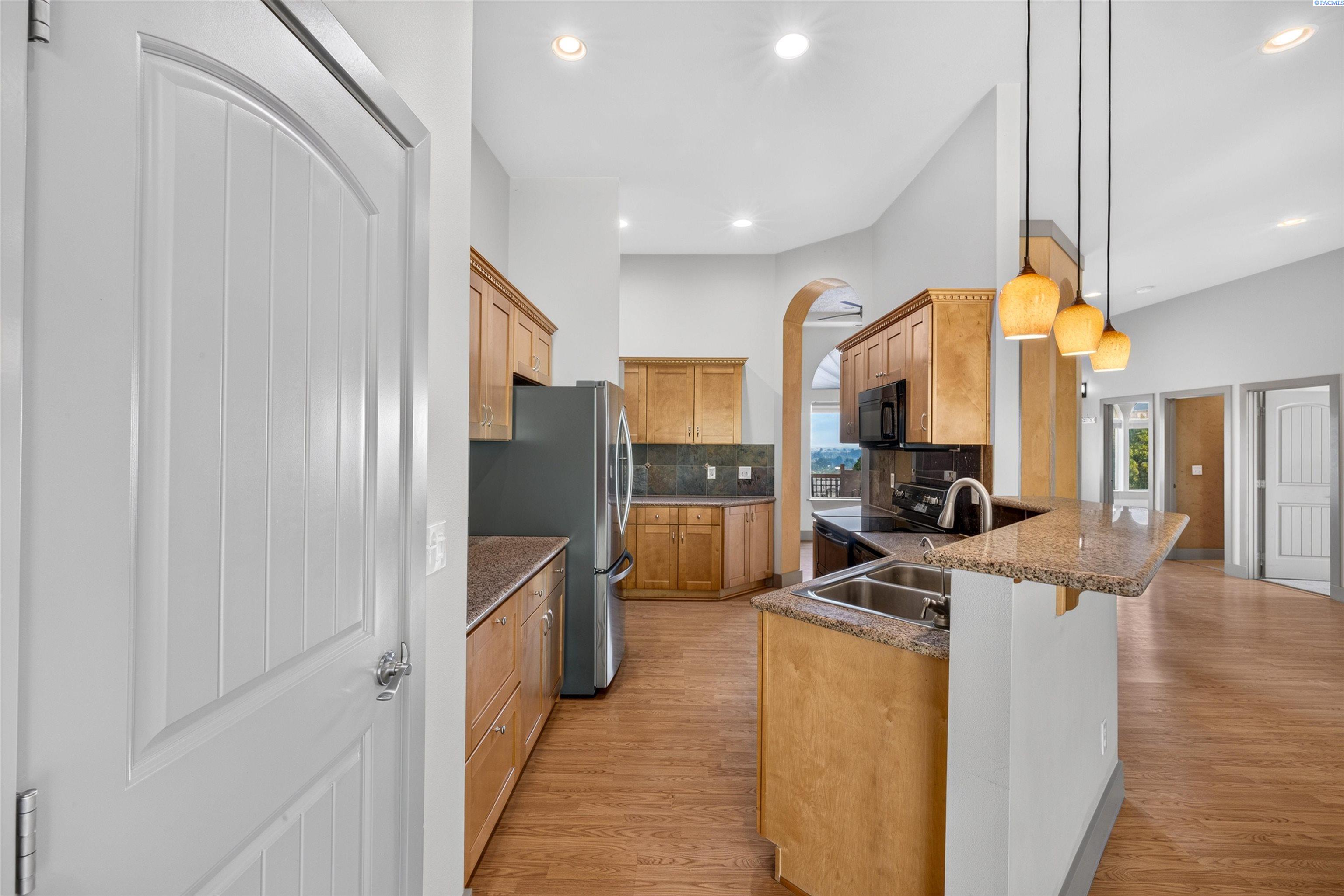 4455 King Drive