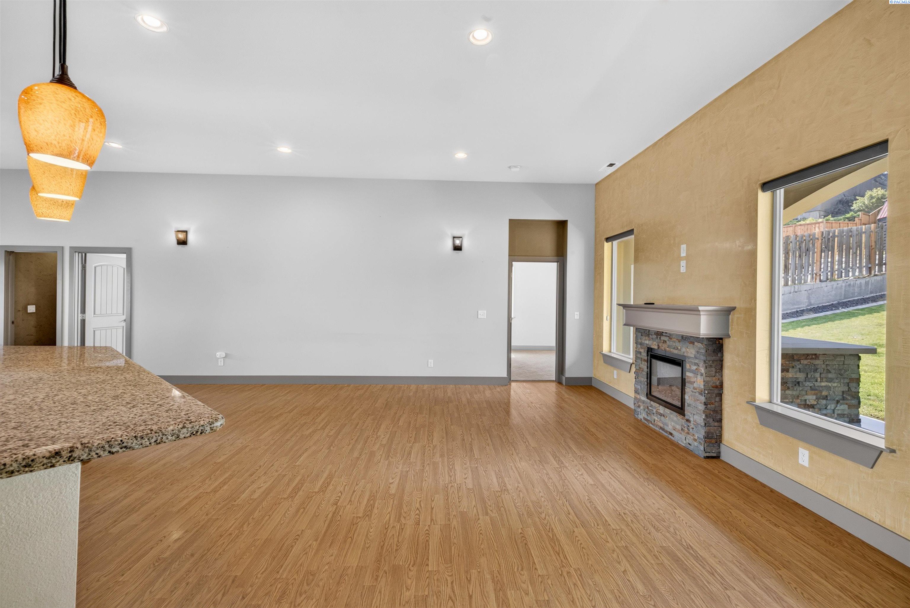 4455 King Drive