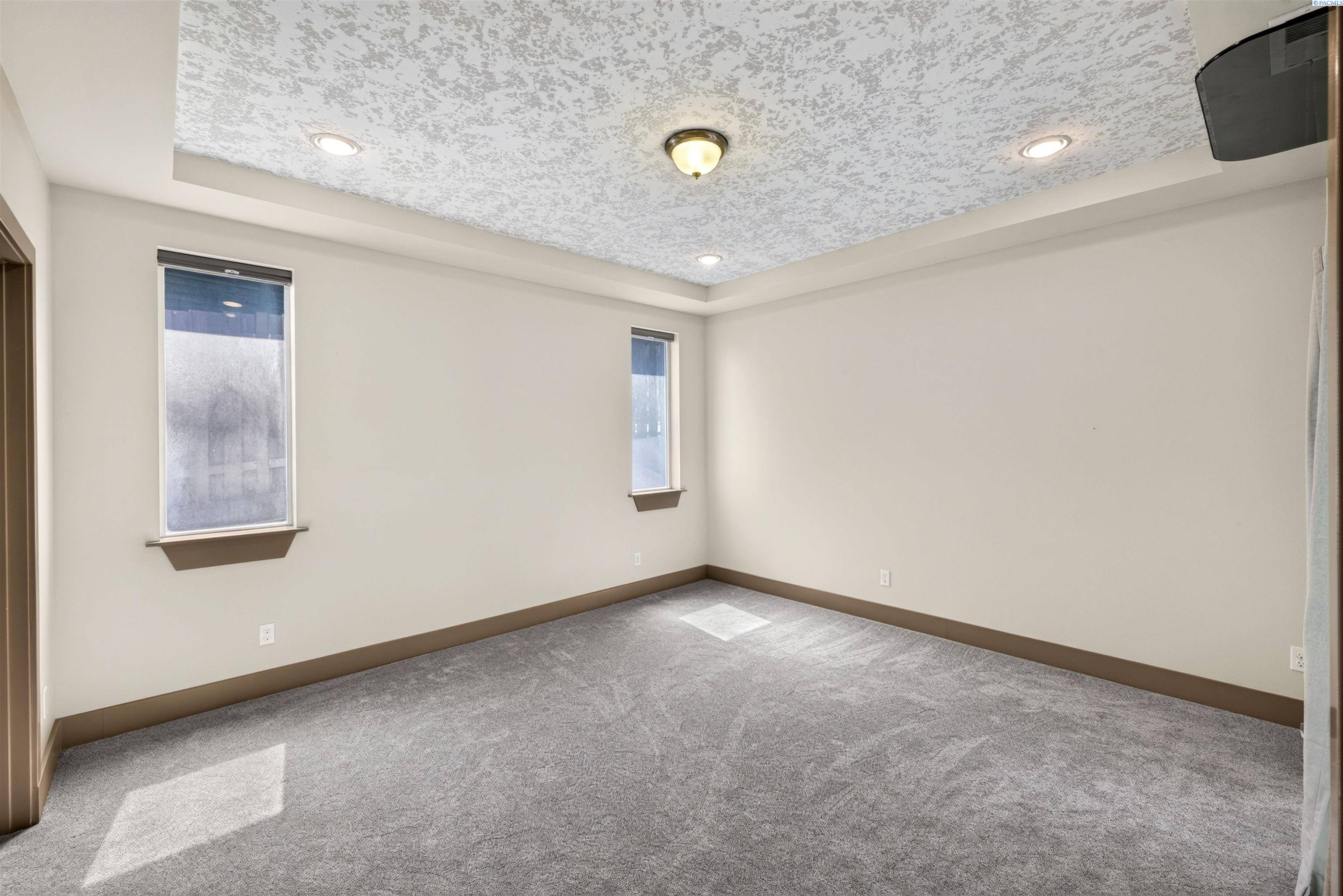 4455 King Drive
