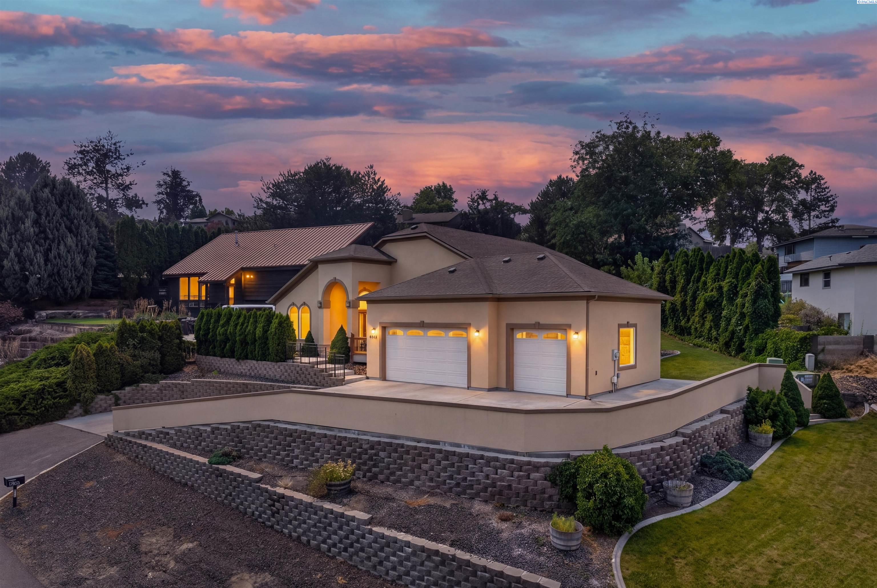4455 King Drive