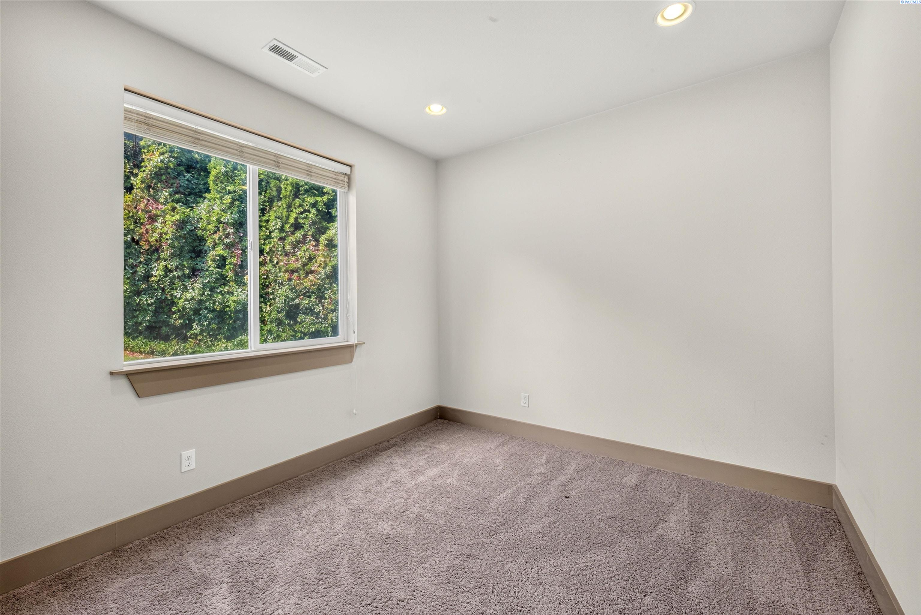 4455 King Drive