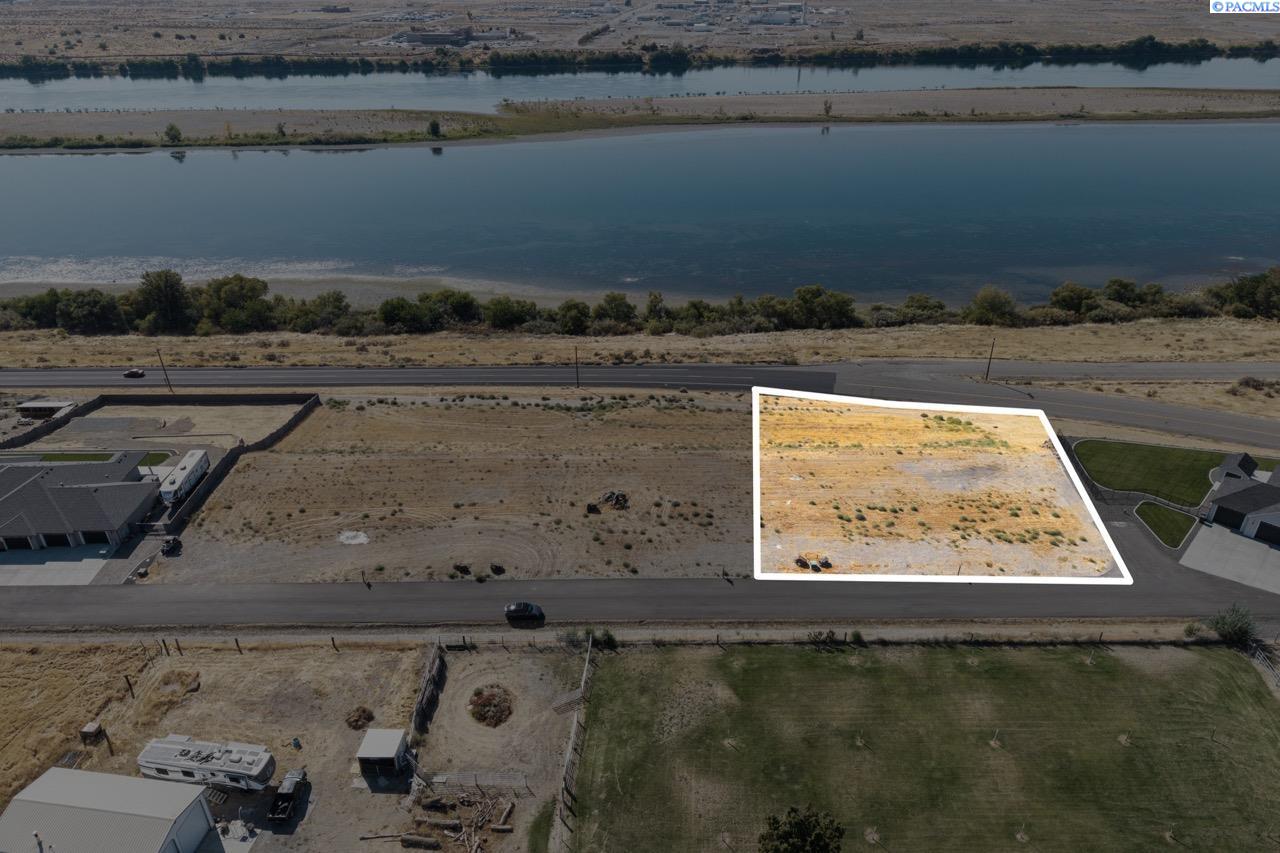 197 Columbia Bluff Lane Unit: Lot 2