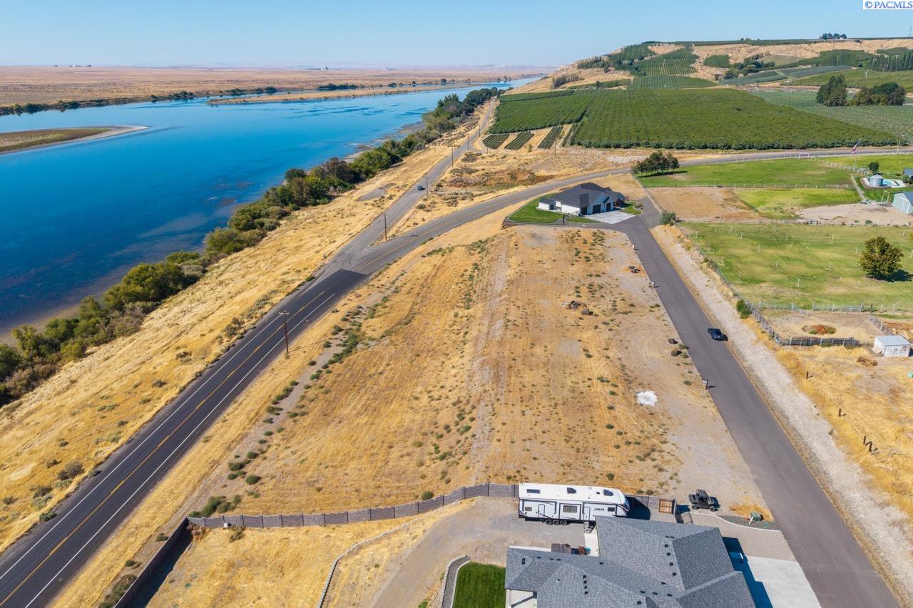 197 Columbia Bluff Lane Unit: Lot 2