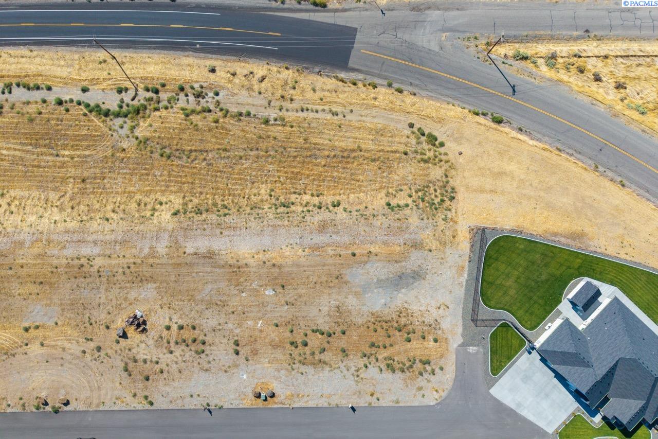 197 Columbia Bluff Lane Unit: Lot 2