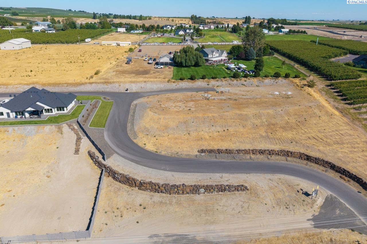 1 Columbia Bluff Lane Unit: Lot 9