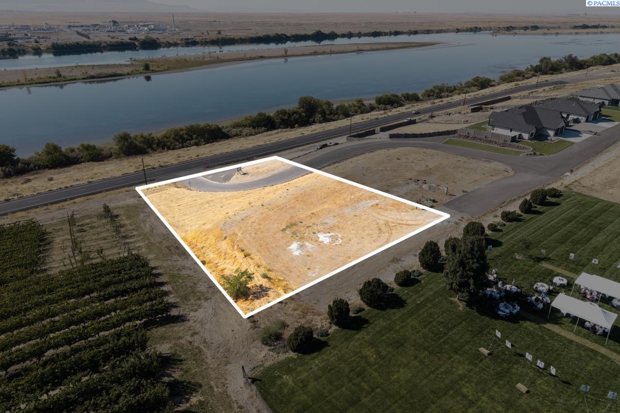 1 Columbia Bluff Lane Unit: Lot 9