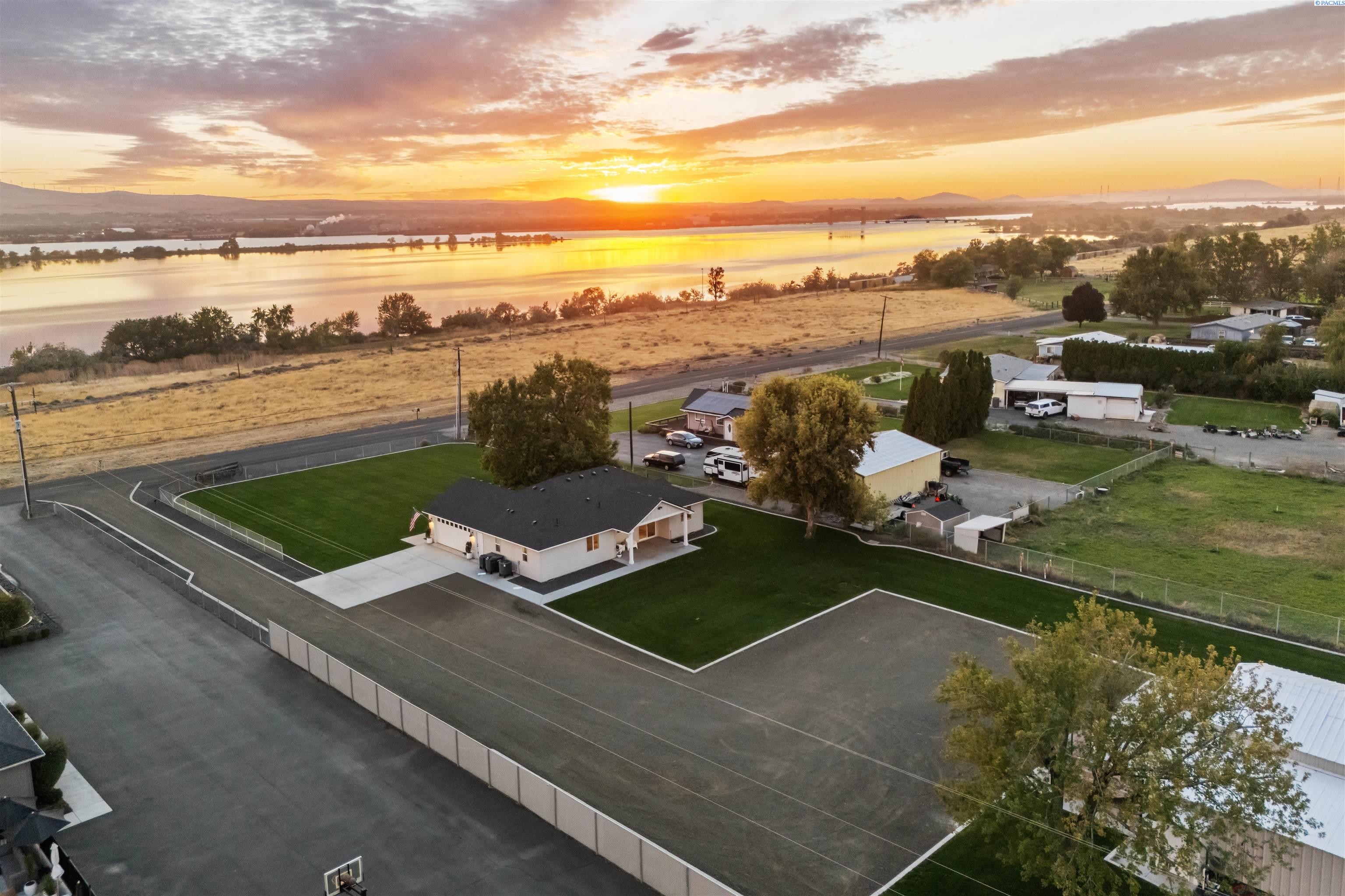 2467 Hanson Loop