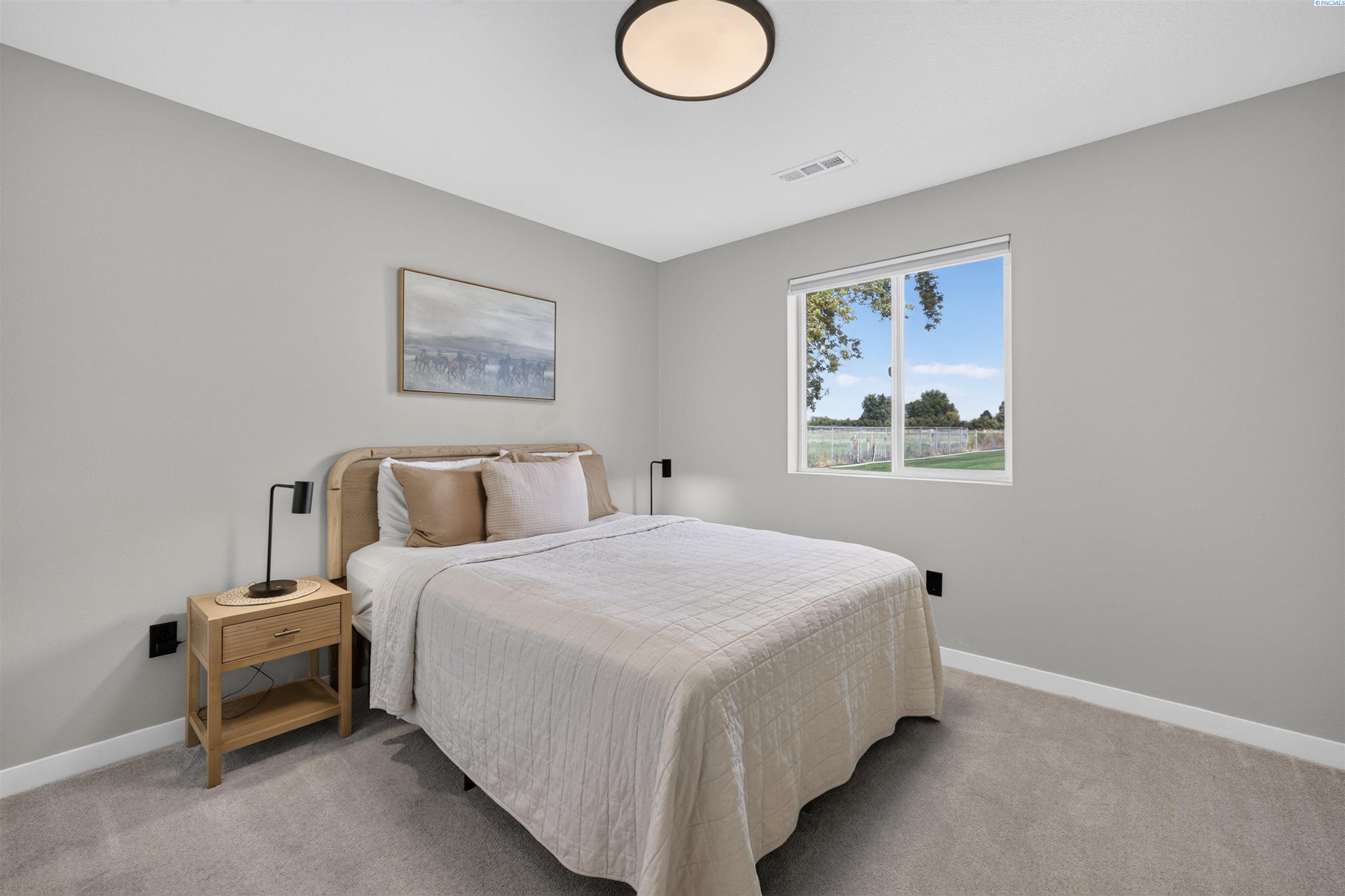 2467 Hanson Loop