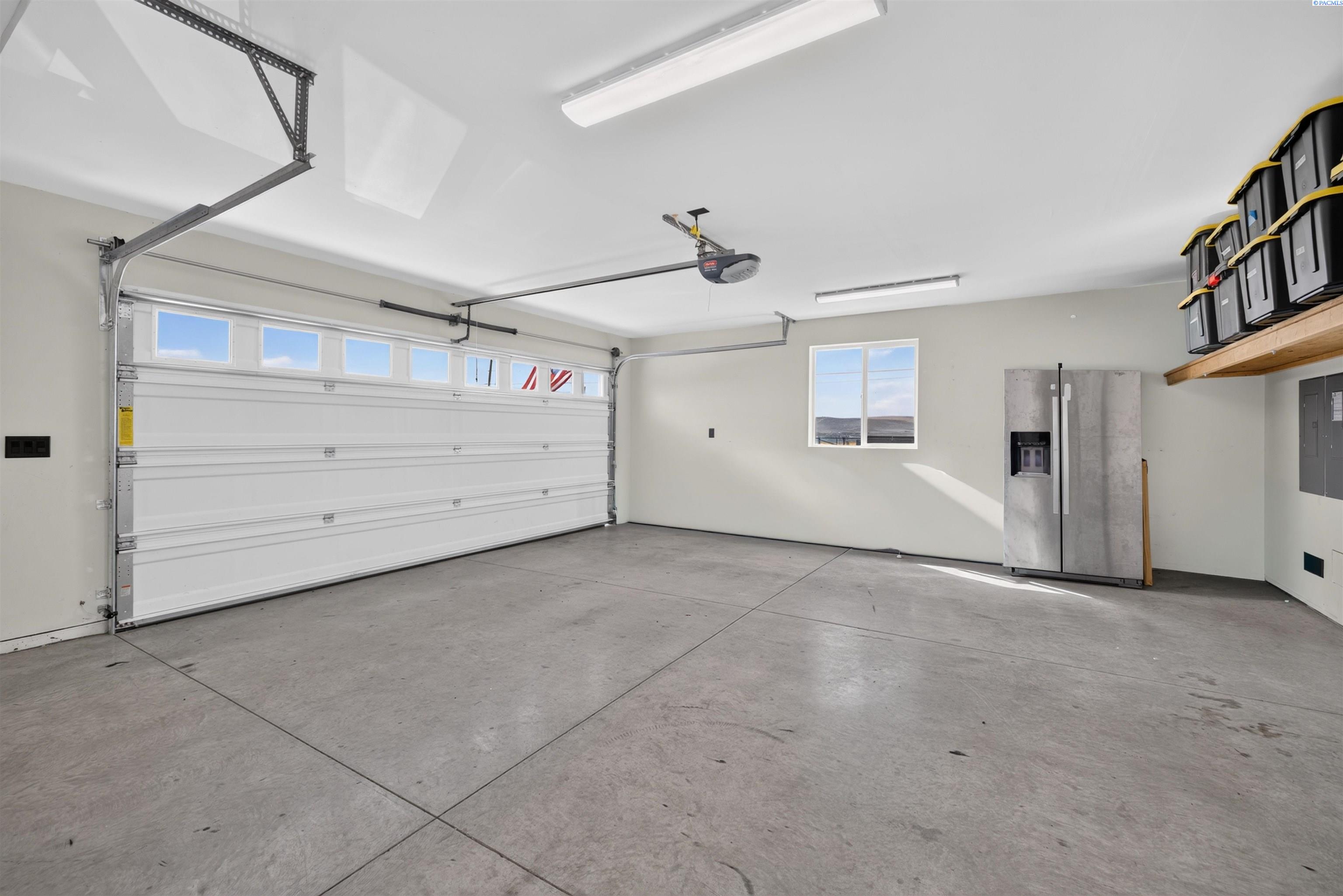 2467 Hanson Loop