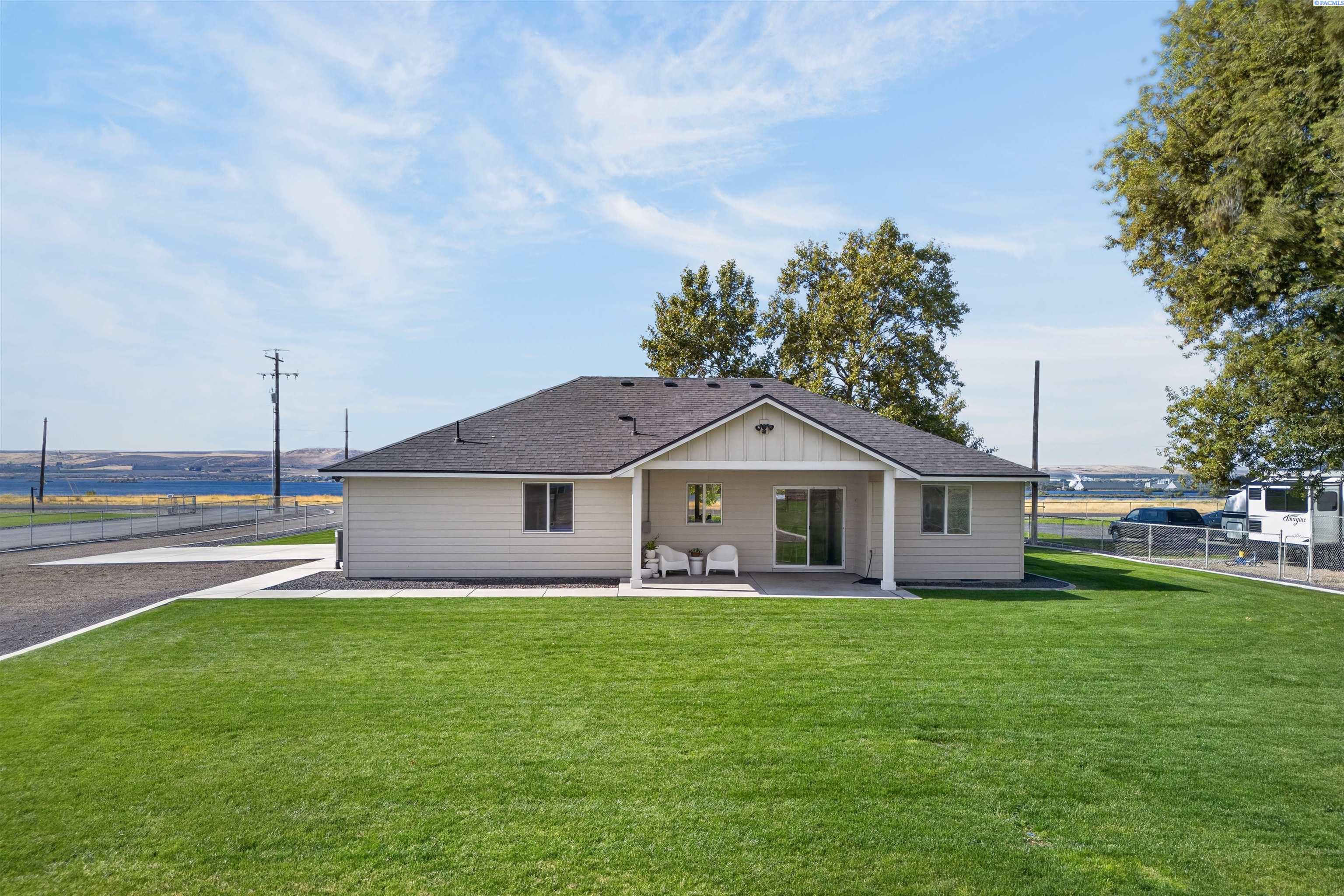 2467 Hanson Loop