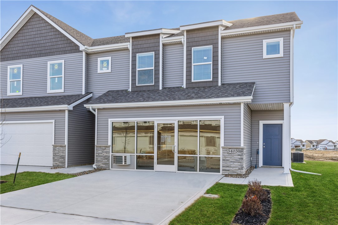 3403 NW Stratford Lane