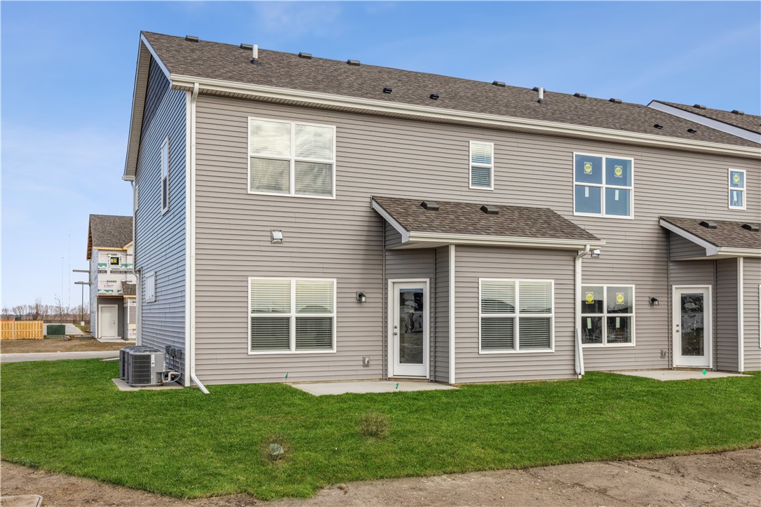 3403 NW Stratford Lane