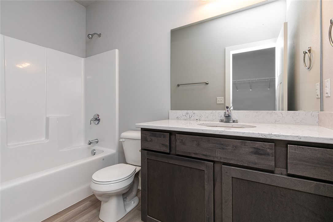 3108 Shadow Creek Avenue