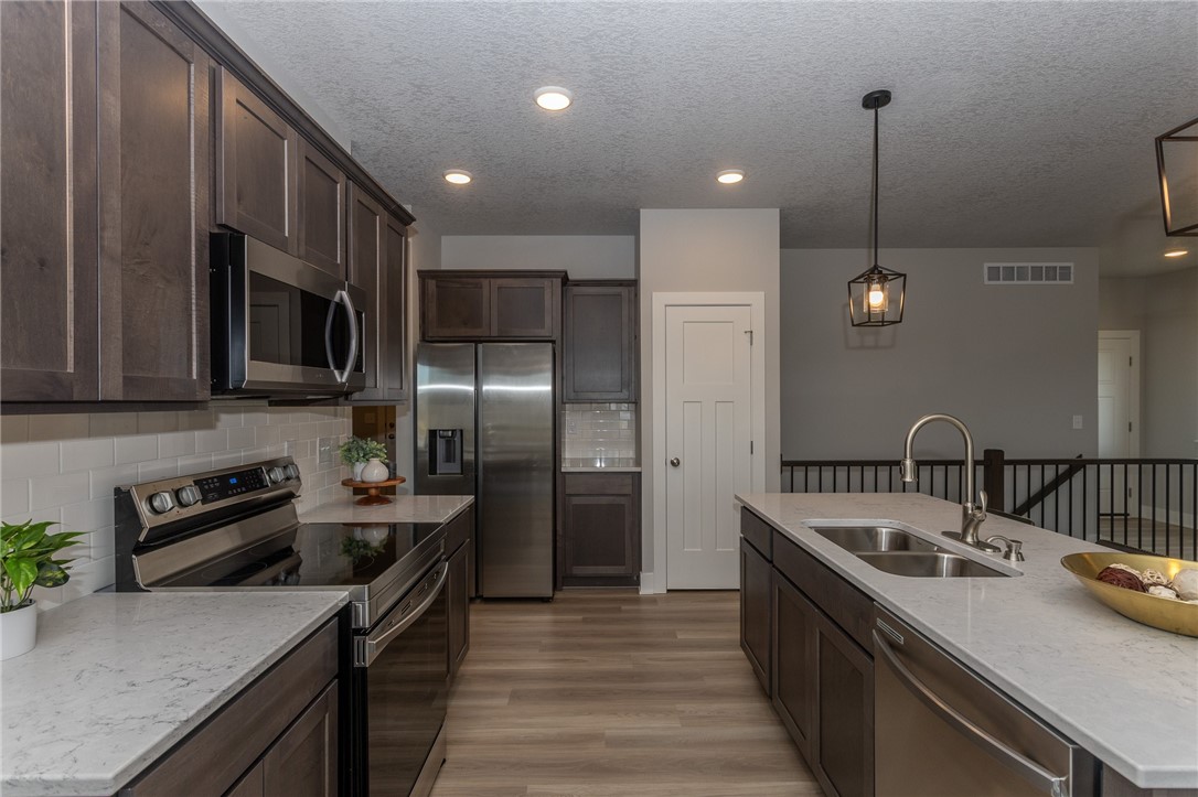 3108 Shadow Creek Avenue