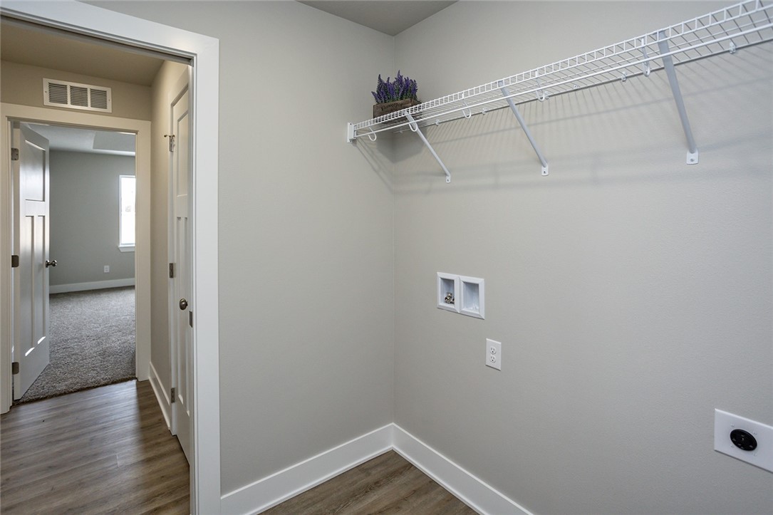 2944 Prairieside Place