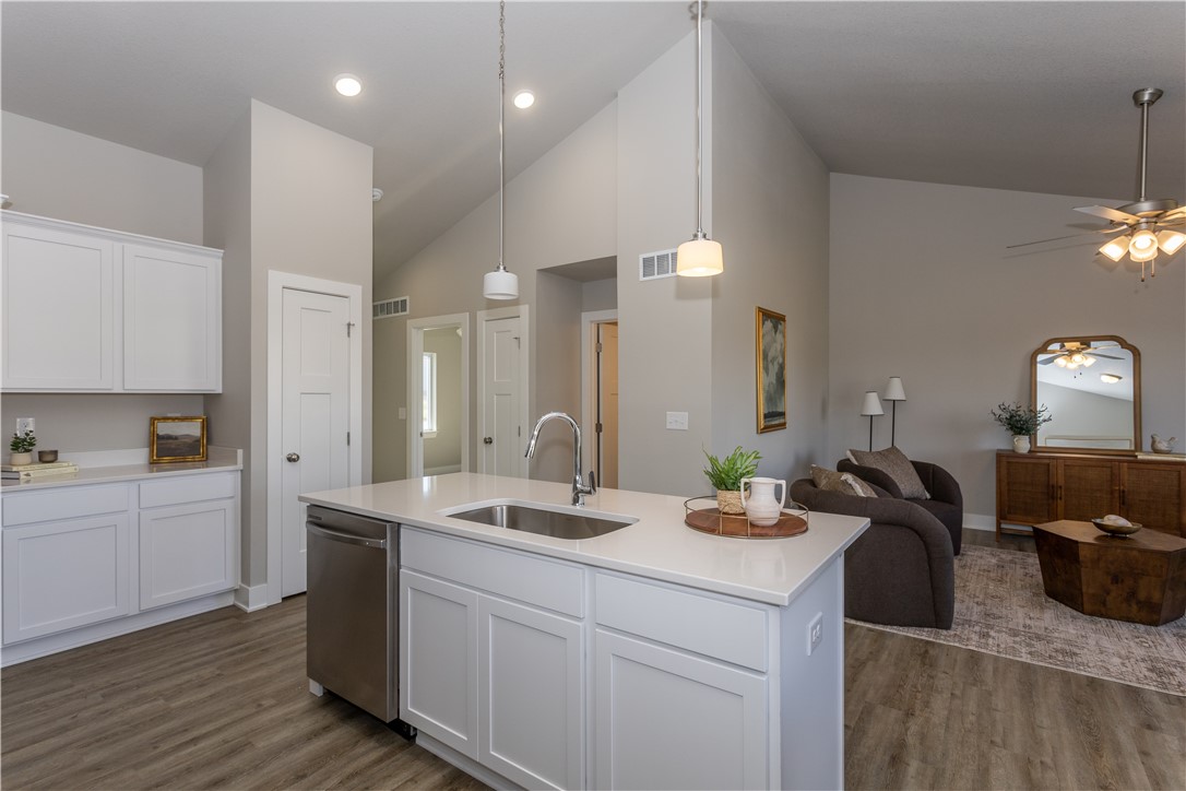 2944 Prairieside Place