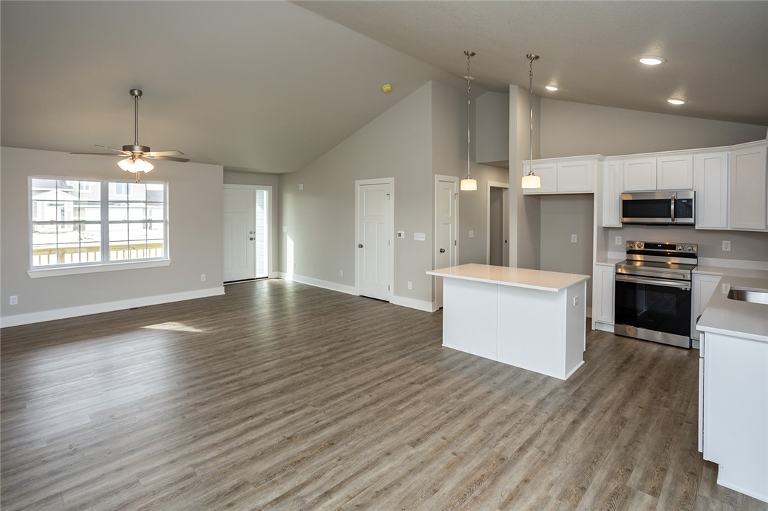 2938 Prairieside Place