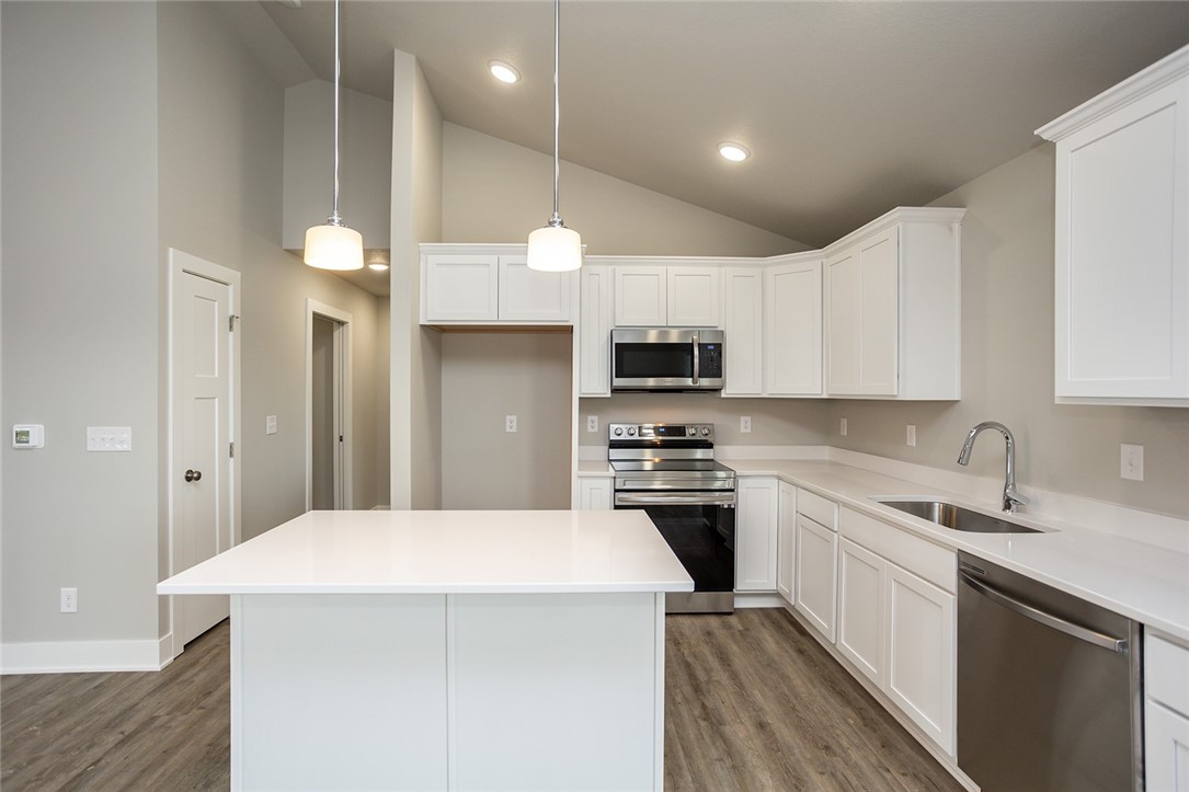 2938 Prairieside Place