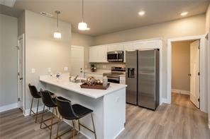 250 NW Greenway Place