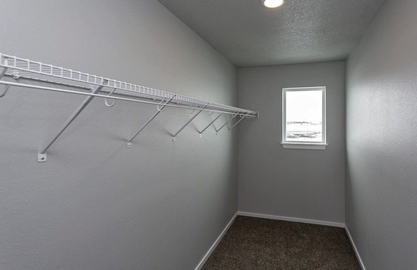 250 NW Greenway Place