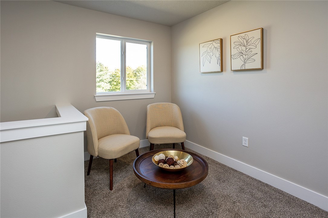 209 NW Greenway Place