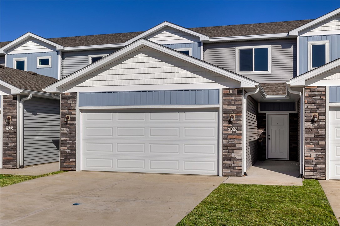 209 NW Greenway Place